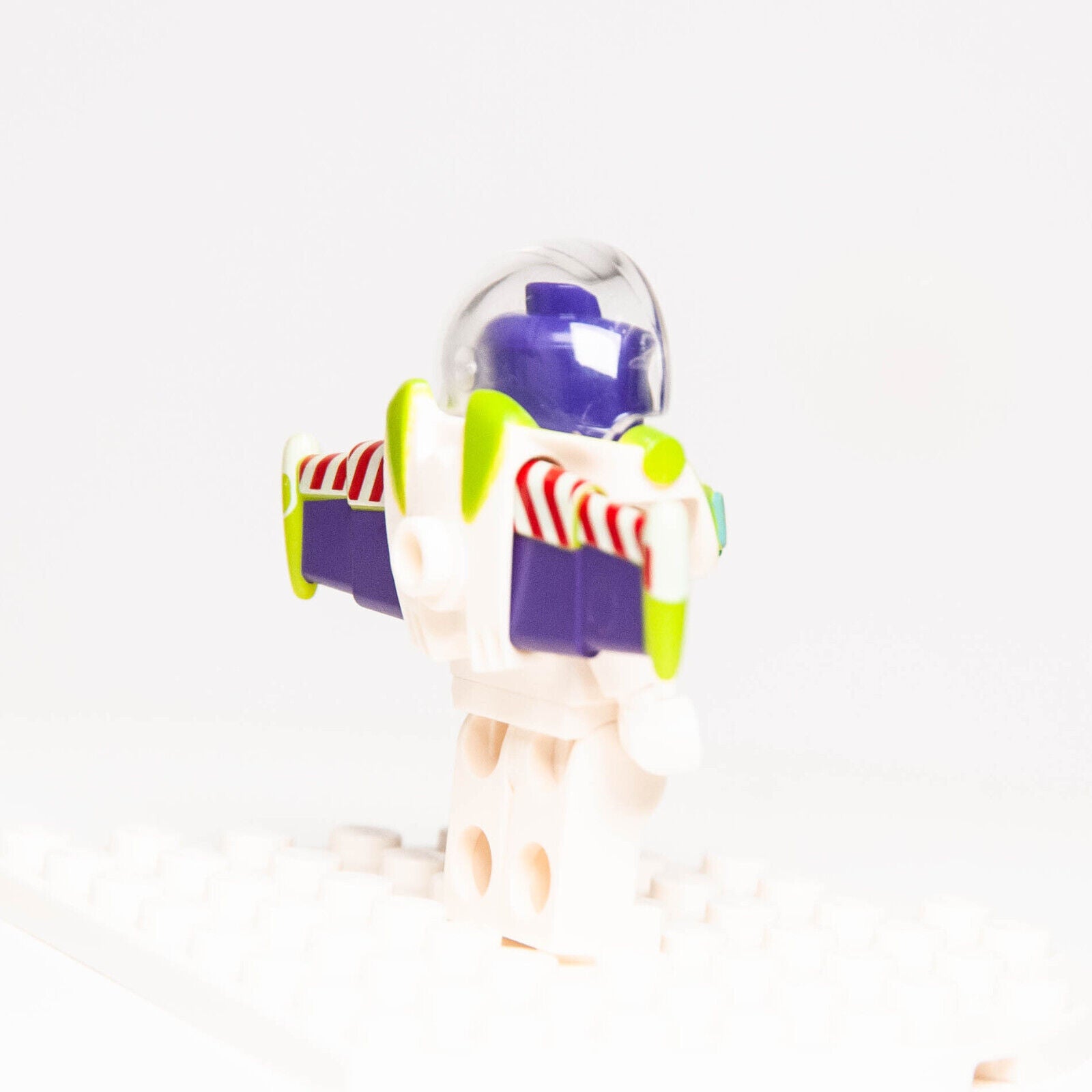 New LEGO Disney Toy Story - Buzz Lightyear Minifigure 10770 10768 10771 (toy018) - StudBee