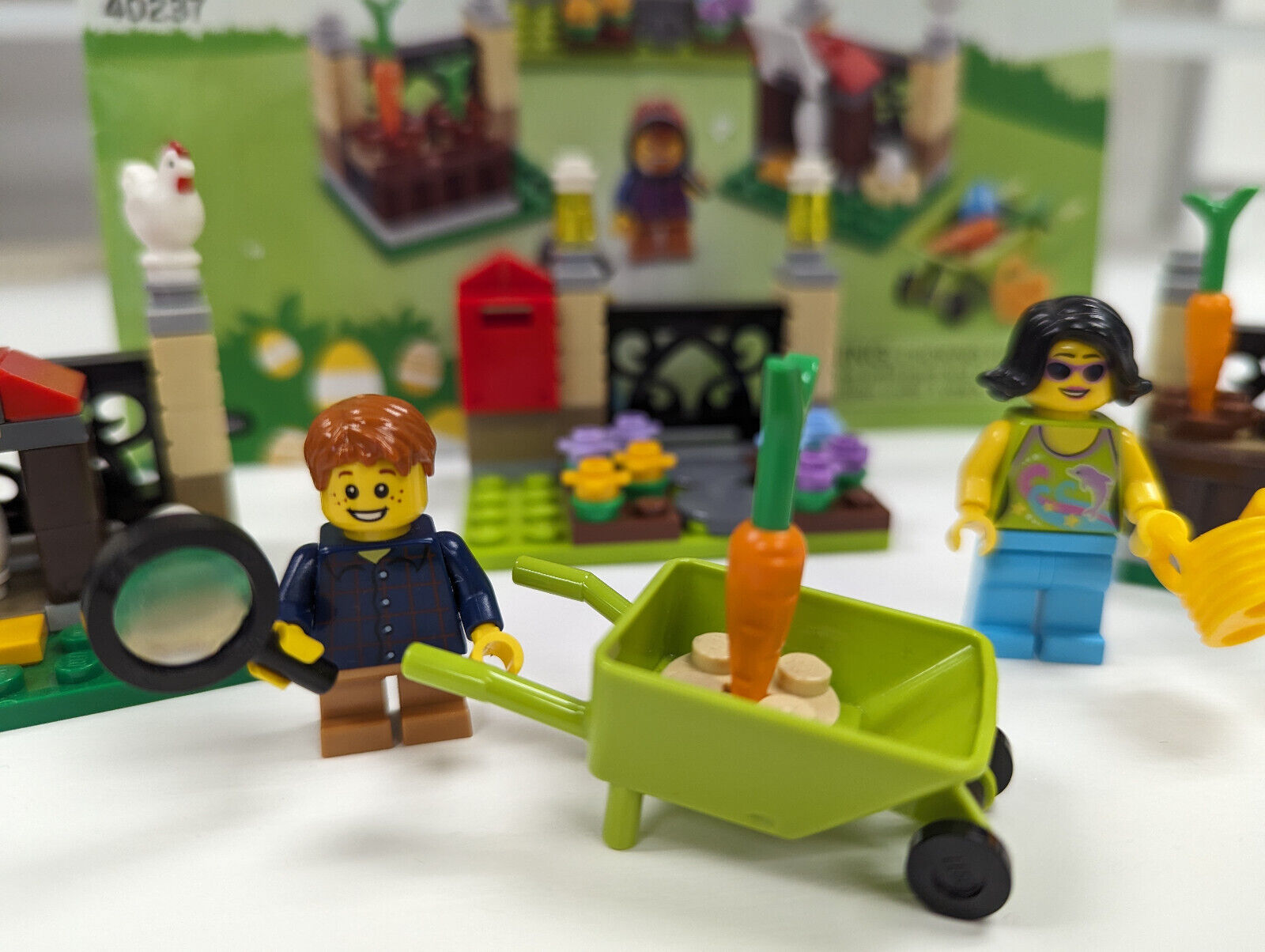 LEGO Holiday Easter Egg Hunt 40237 - 100% Complete with Manual - StudBee