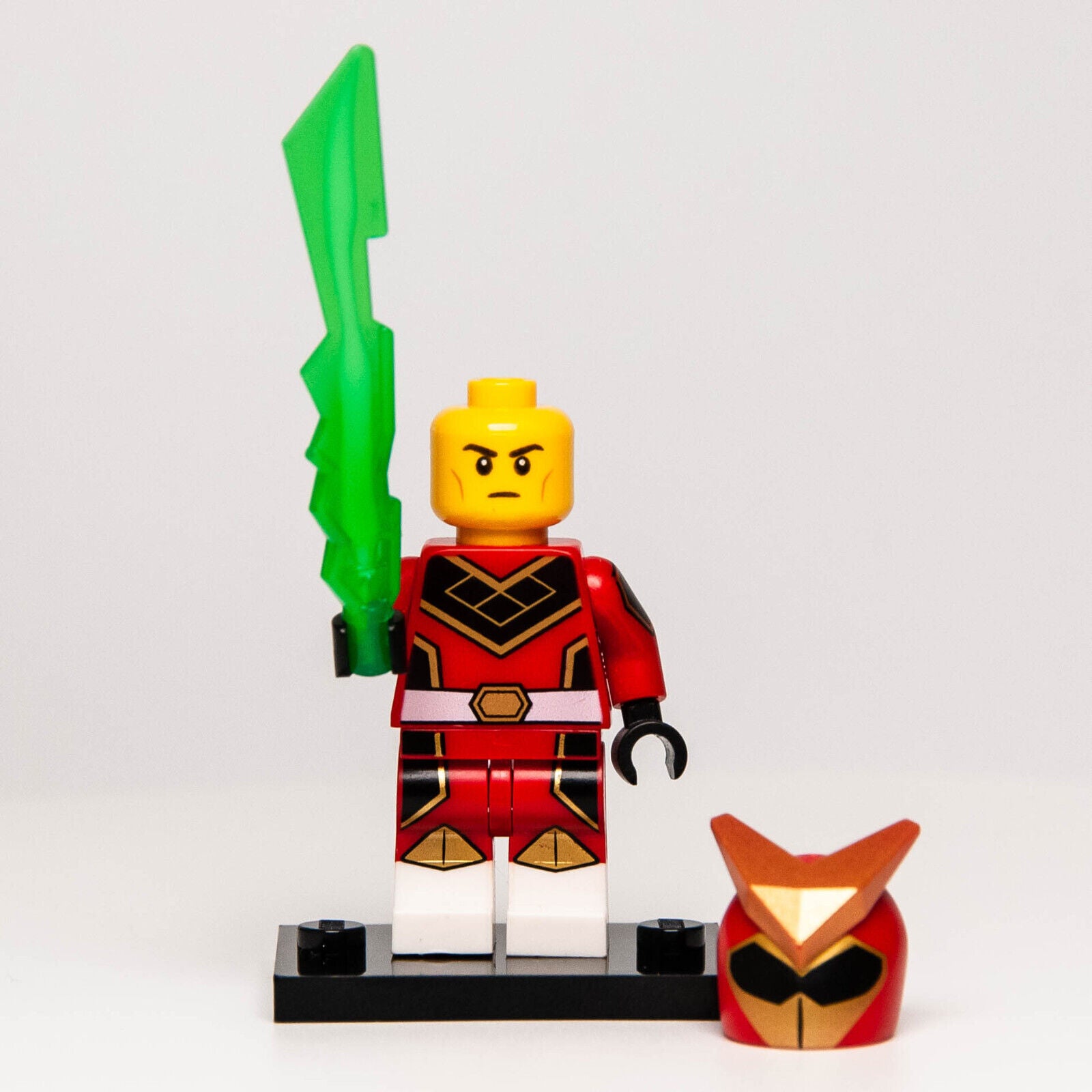 Lego CMF Series 20 Minifigure w/ Plate & Sword - Super Warrior (col20-9) 71027 - StudBee