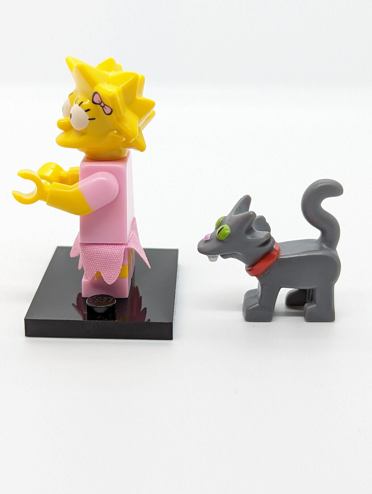 Lego Lisa Collectible Minifigure w/ Snowball 2 Simpsons Series 2 CMF Complete - StudBee