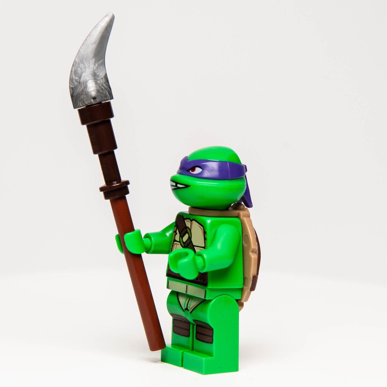 Lego TMNT Minifigure - Donatello, Gritted Teeth w/ Weapon (tnt017) 79105 - StudBee