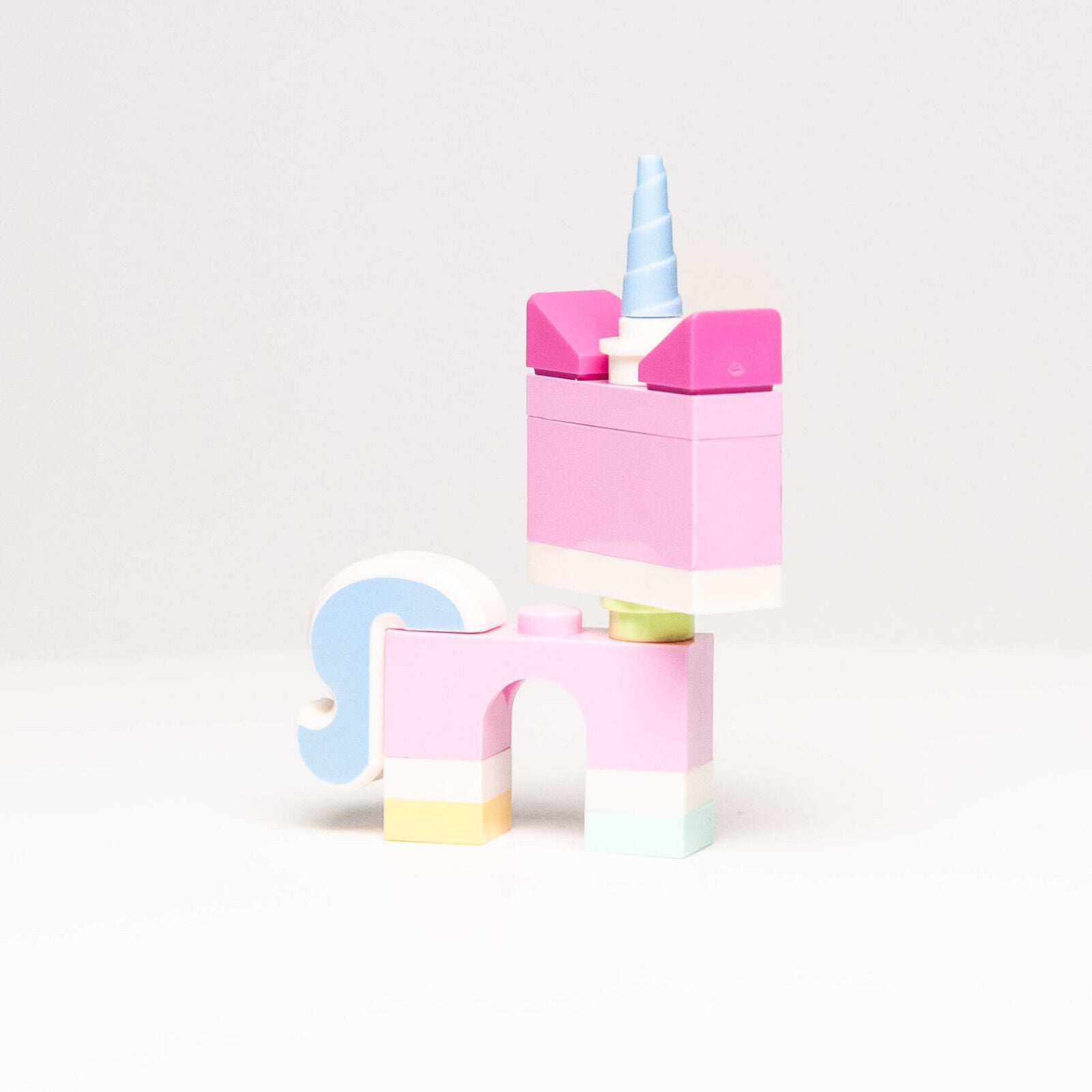 The LEGO Movie 2 CMF Minifigure - Unikitty 71023 coltlm2-20 tlm167 - StudBee
