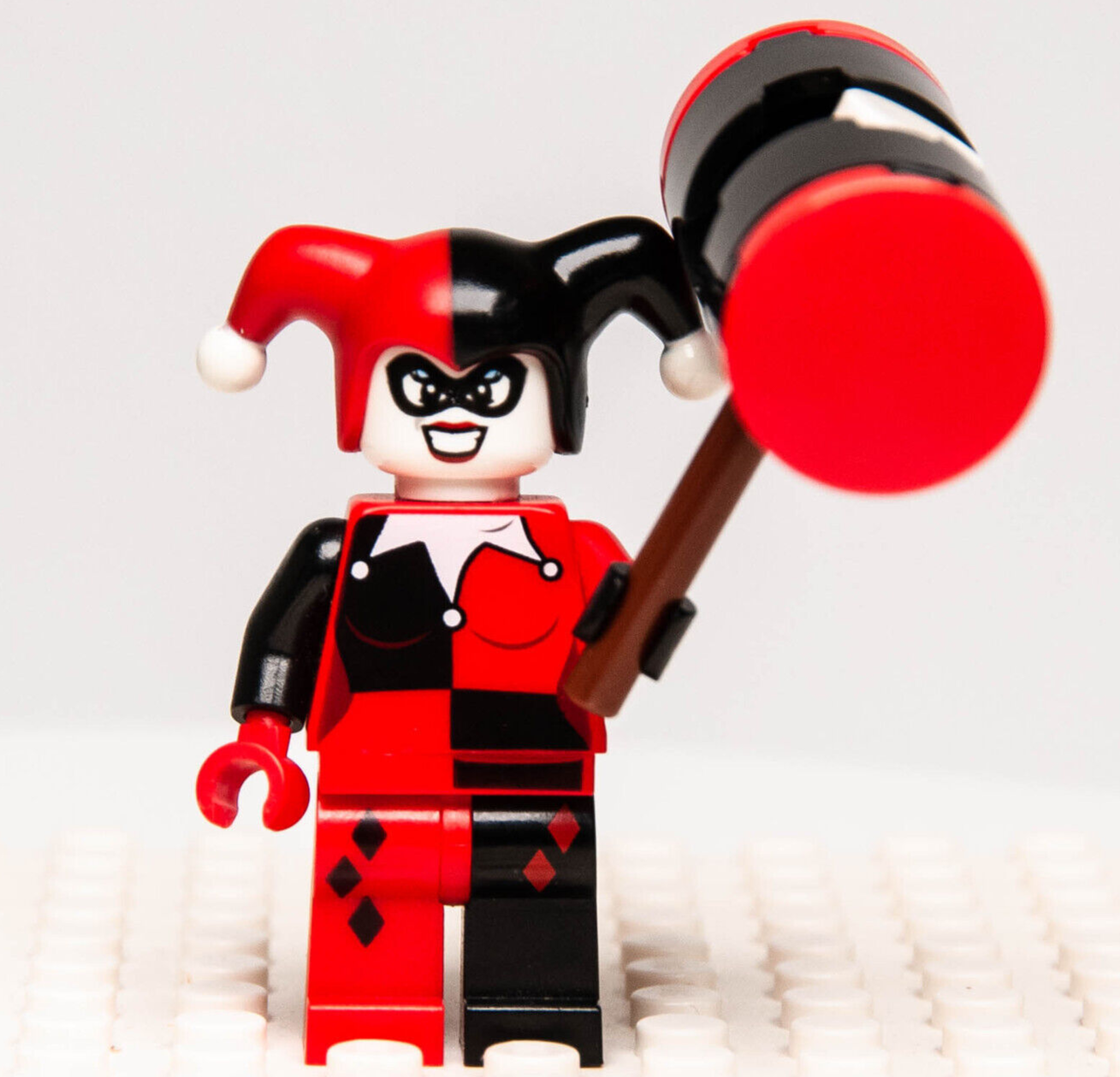 LEGO DC Super Heroes Batman Minifigure - Harley Quinn (sh024) 6857 71229 - StudBee