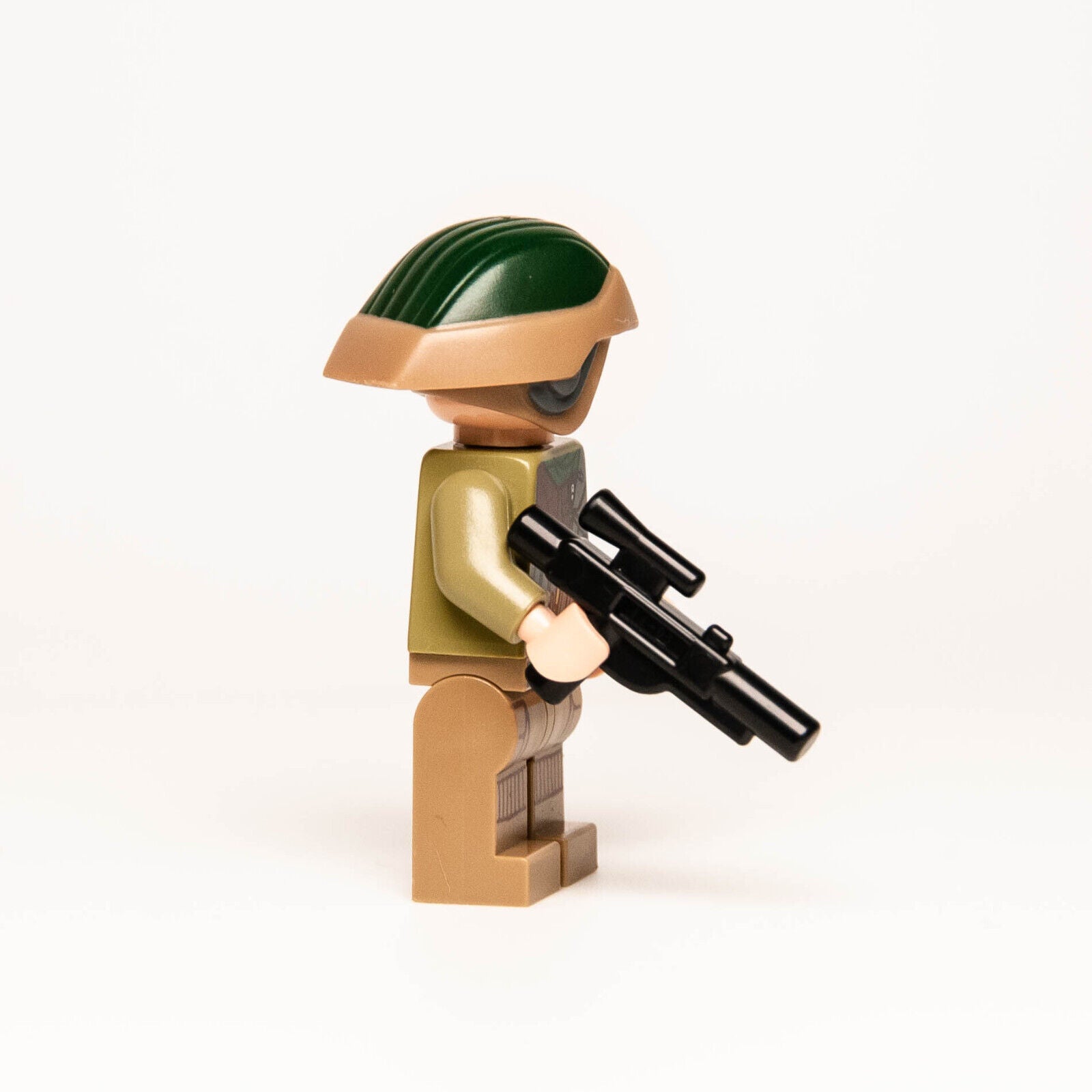 Lego Star WarsMinifigure - Corporal Eskro Casrich Rebel Trooper 75155 (sw0792) - StudBee