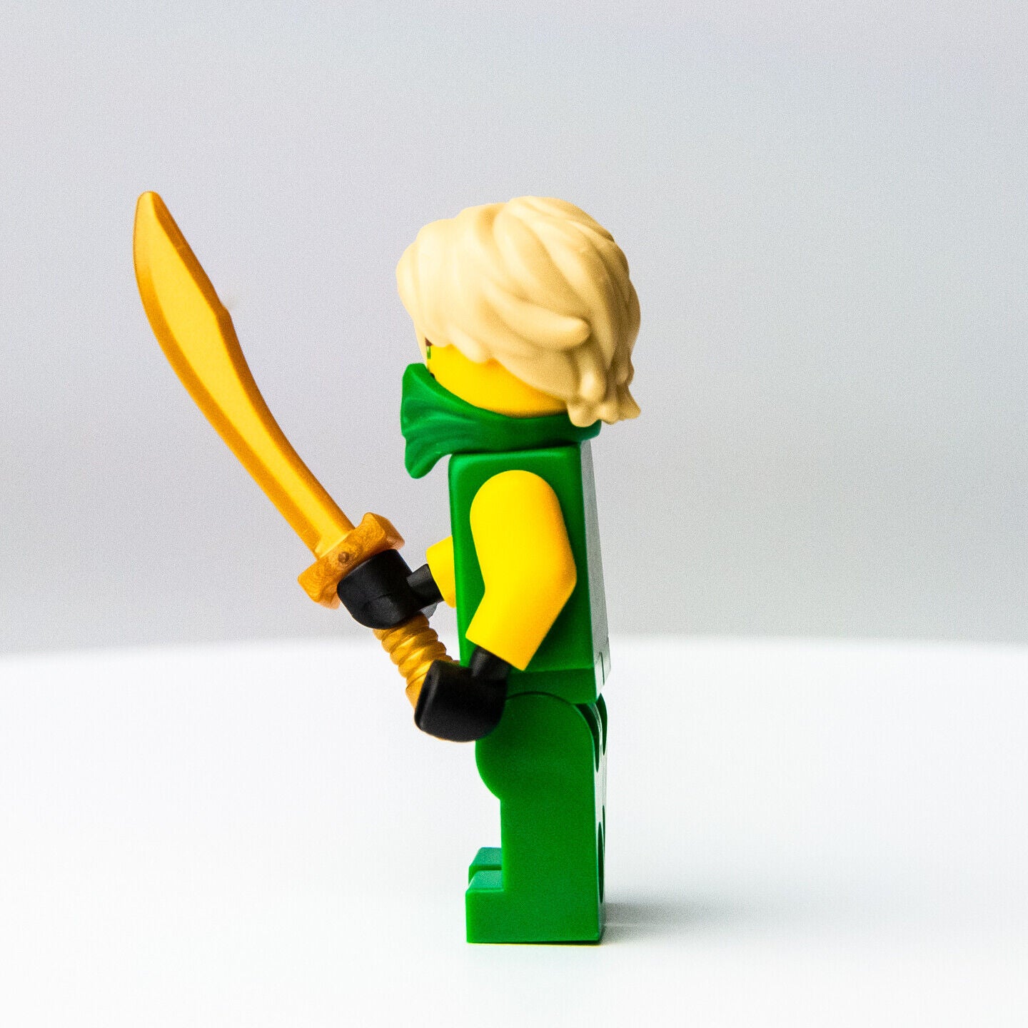 NEW Lloyd (w/ Weapon) - Ninjago - (njo574) LEGO Minifigure - StudBee
