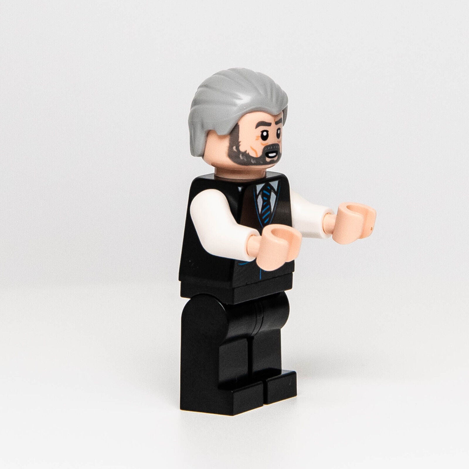 NEW Lego The Batman Alfred Pennyworth Minifigure (sh789) 76183 - StudBee