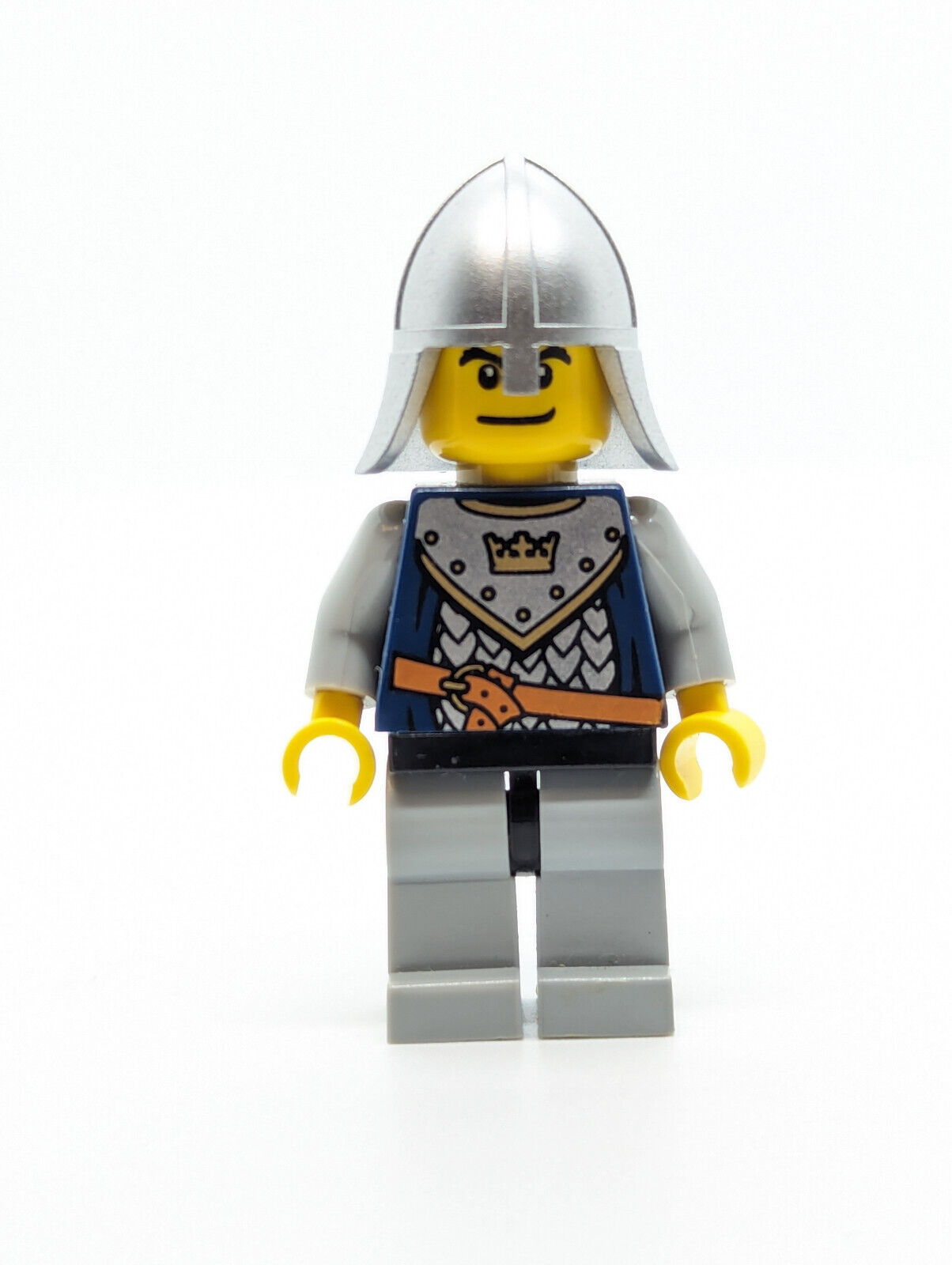 Lego Castle Fantasy Era Minifigures: Crown Knight & Black Skeleton (cas341) 7092 - StudBee