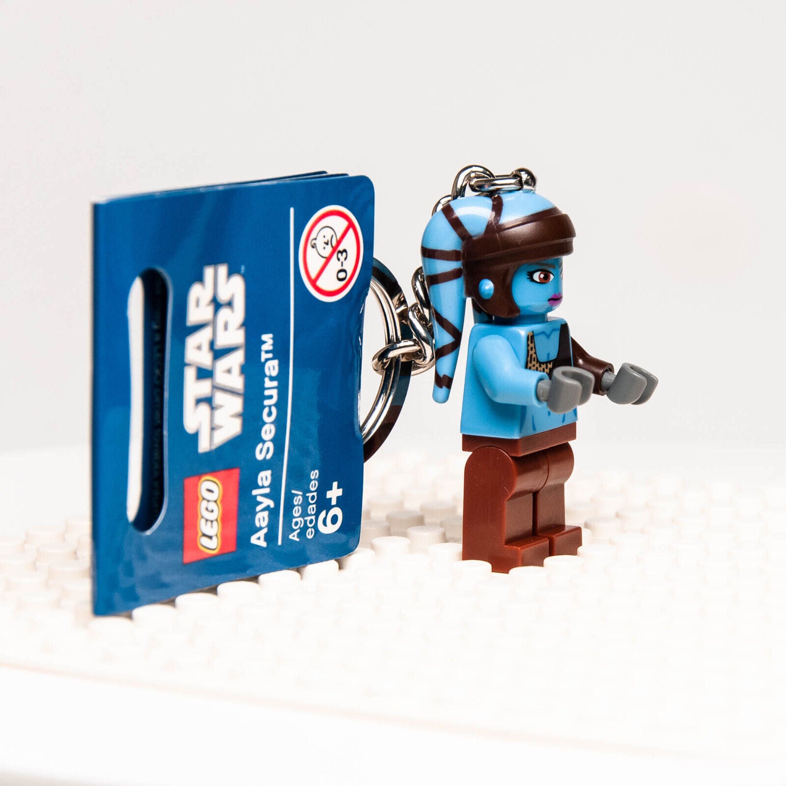 LEGO Star Wars Aayla Secura Minifigure Minifig Key Chain 2011 RETIRED RARE! - StudBee