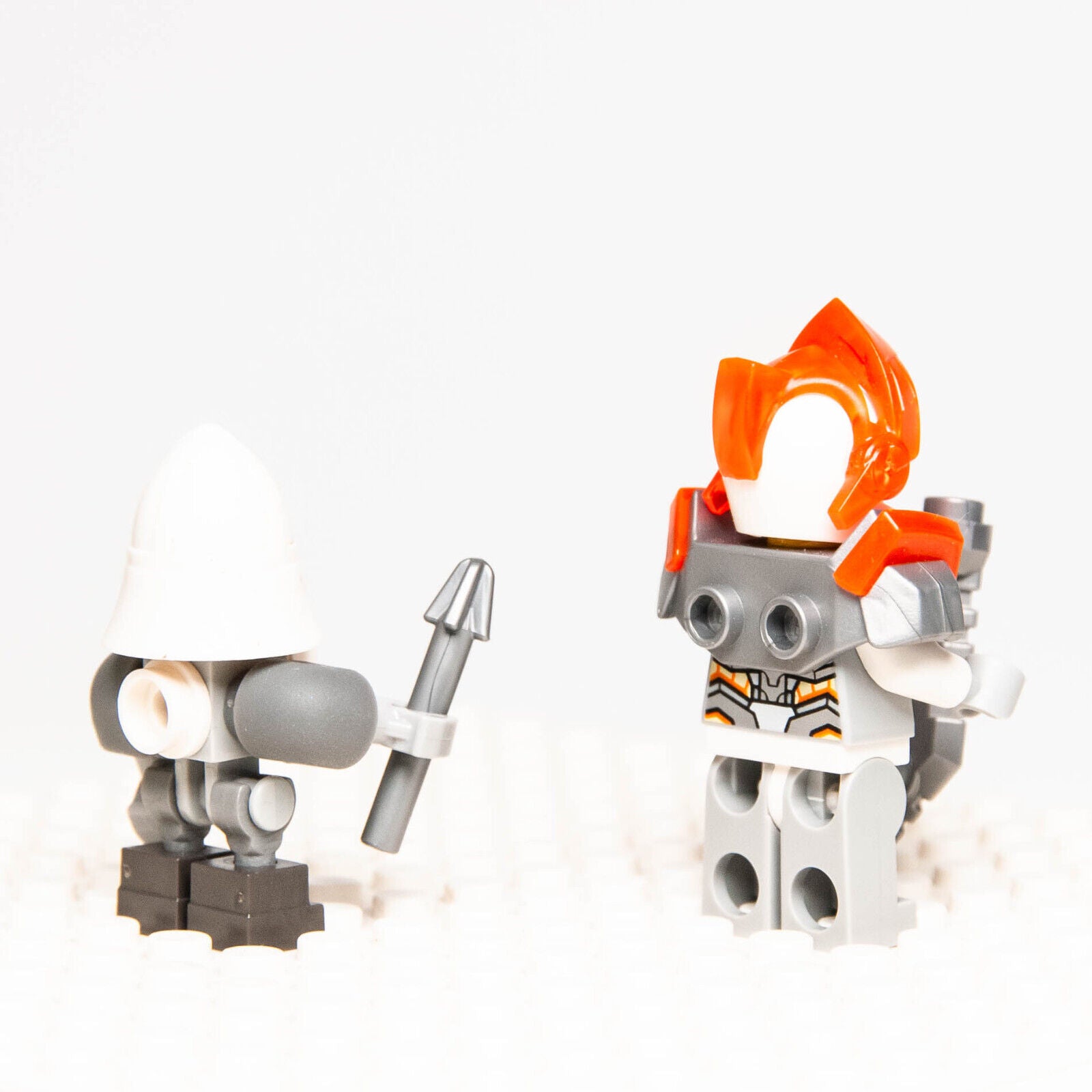 LEGO Nexo Knights Minifigures - Lance (nex076) & Bot (nex091) 70348 Twin Jouster - StudBee