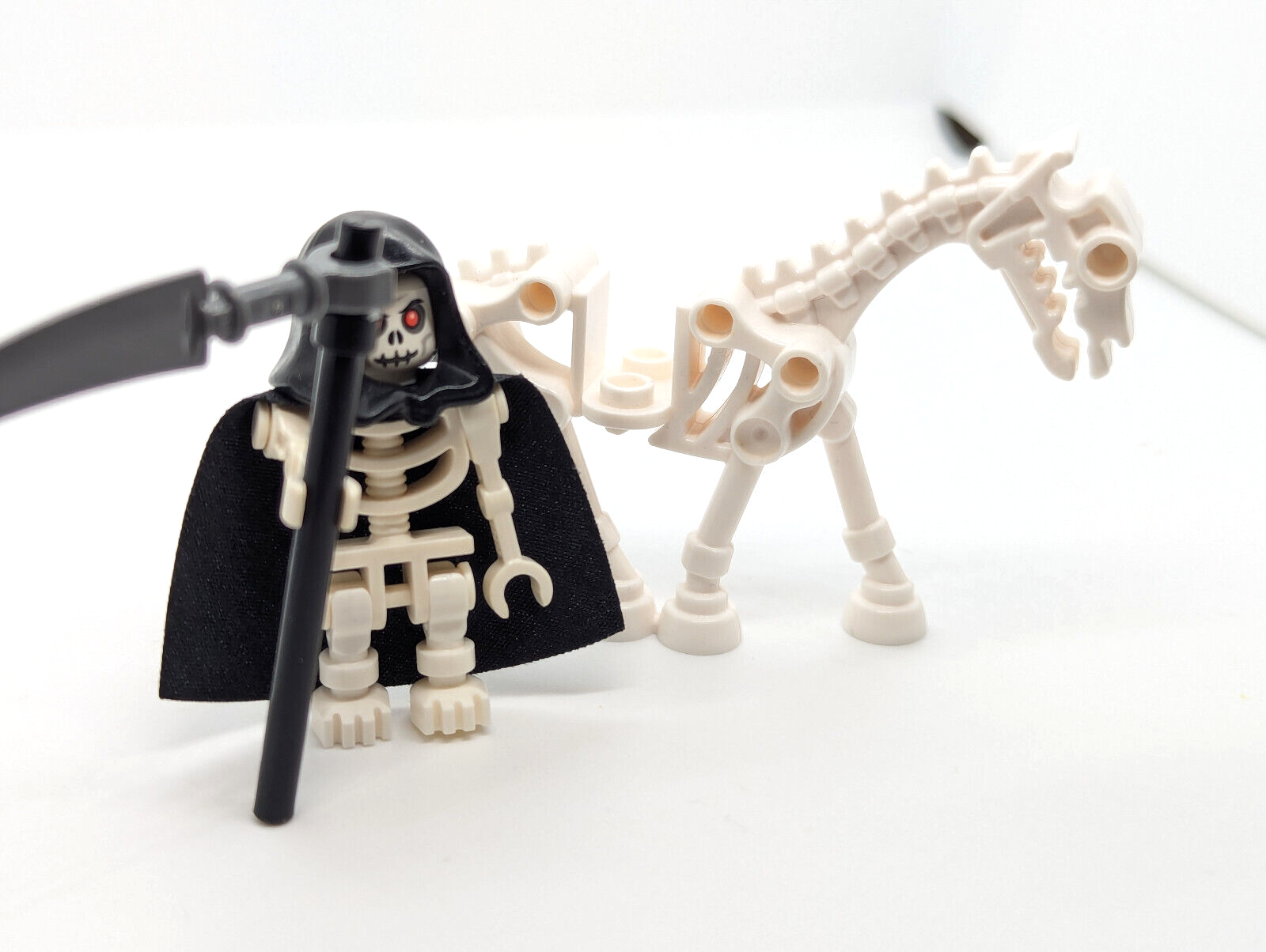 Lego Fantasy Castle Minifigure - Skeleton Reaper Warrior & Horse (cas378) 7079 - StudBee