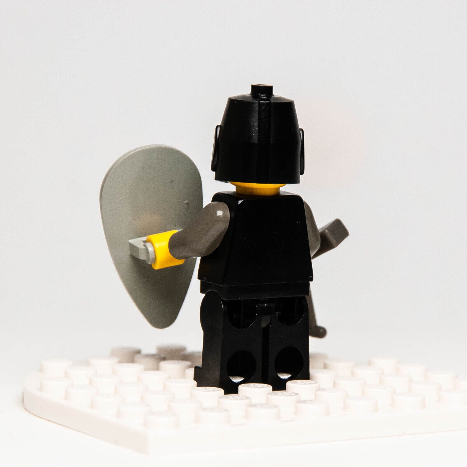 Lego Castle Minifigure - Robber 1 (cas042) Knights Kingdom 1 6094 Treasury - StudBee