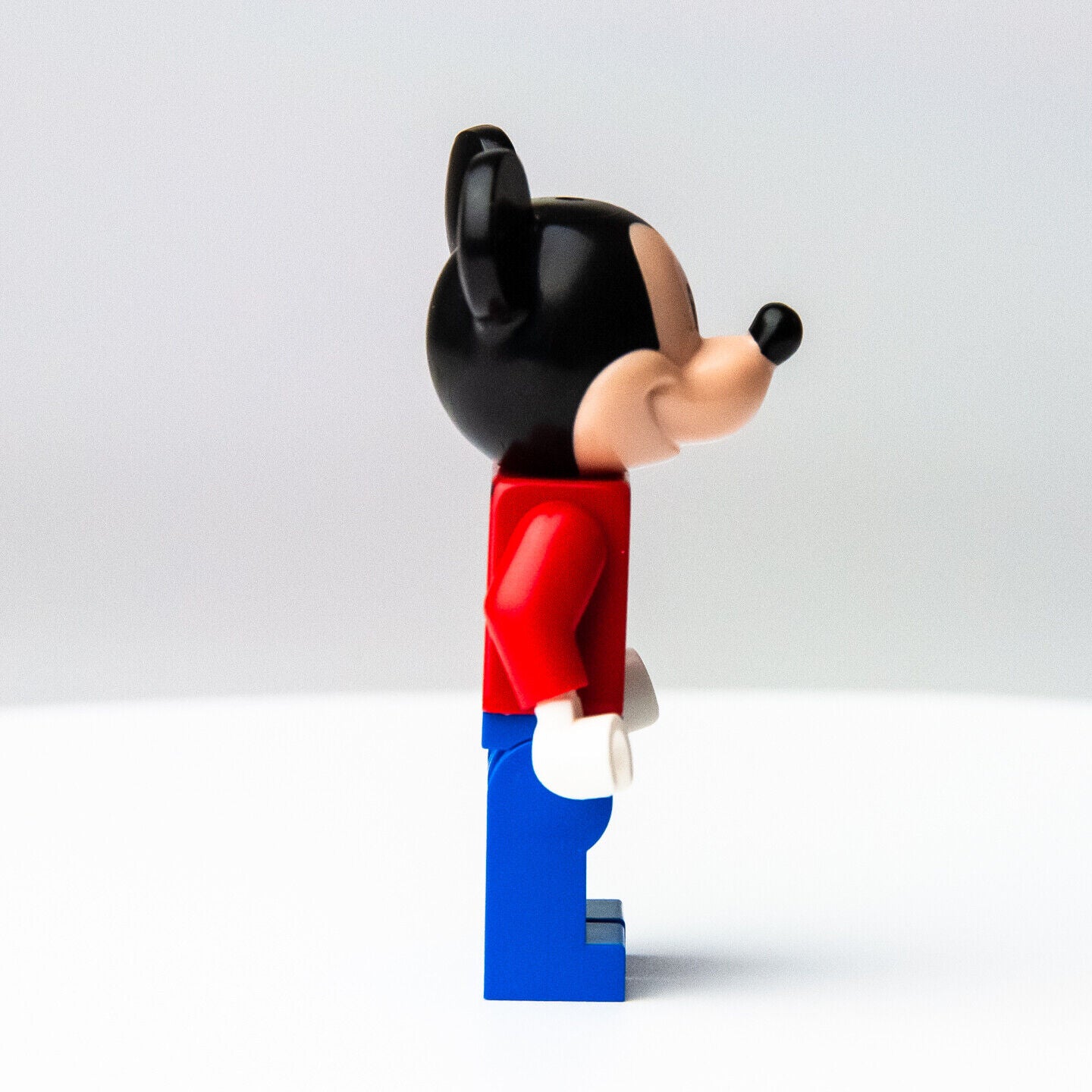 NEW Mickey Mouse - Mickey Mouse & Donald Duck's Farm - (dis054) LEGO Minifigure - StudBee