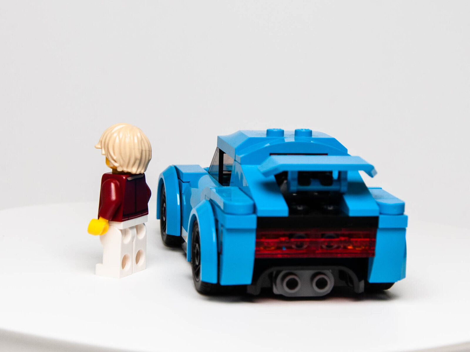 LEGO City Traffic Blue Sports Car- Set 60285 - COMPLETE w/ Box, Instructions - StudBee