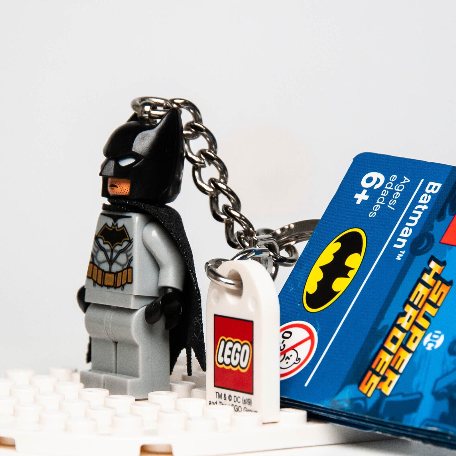 New Lego DC Super Heroes - BATMAN - Minifigure Keychain (853951) Key Chain - StudBee