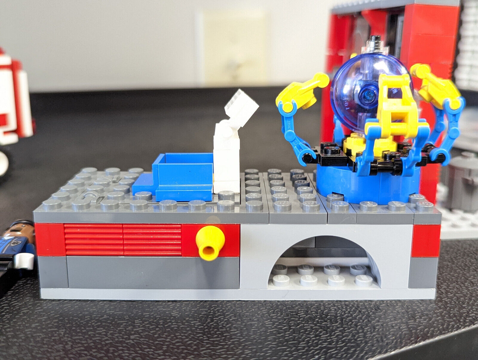 LEGO Spider-Man 2: Doc Ock's Fusion Lab (4857) Complete w/ Manual - StudBee