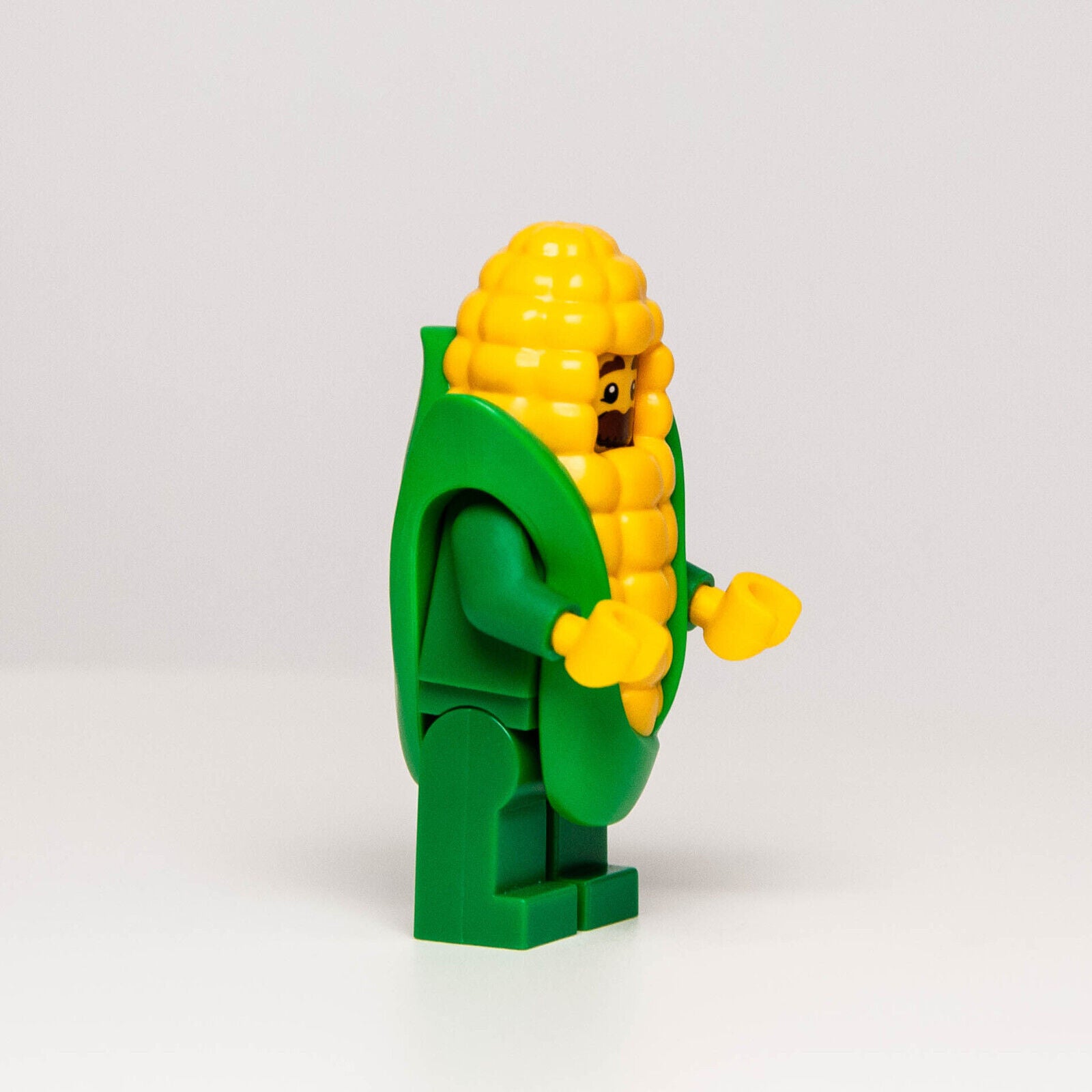 LEGO CMF Minifigure - Series 17 - Corn Cob Guy (col289) - StudBee