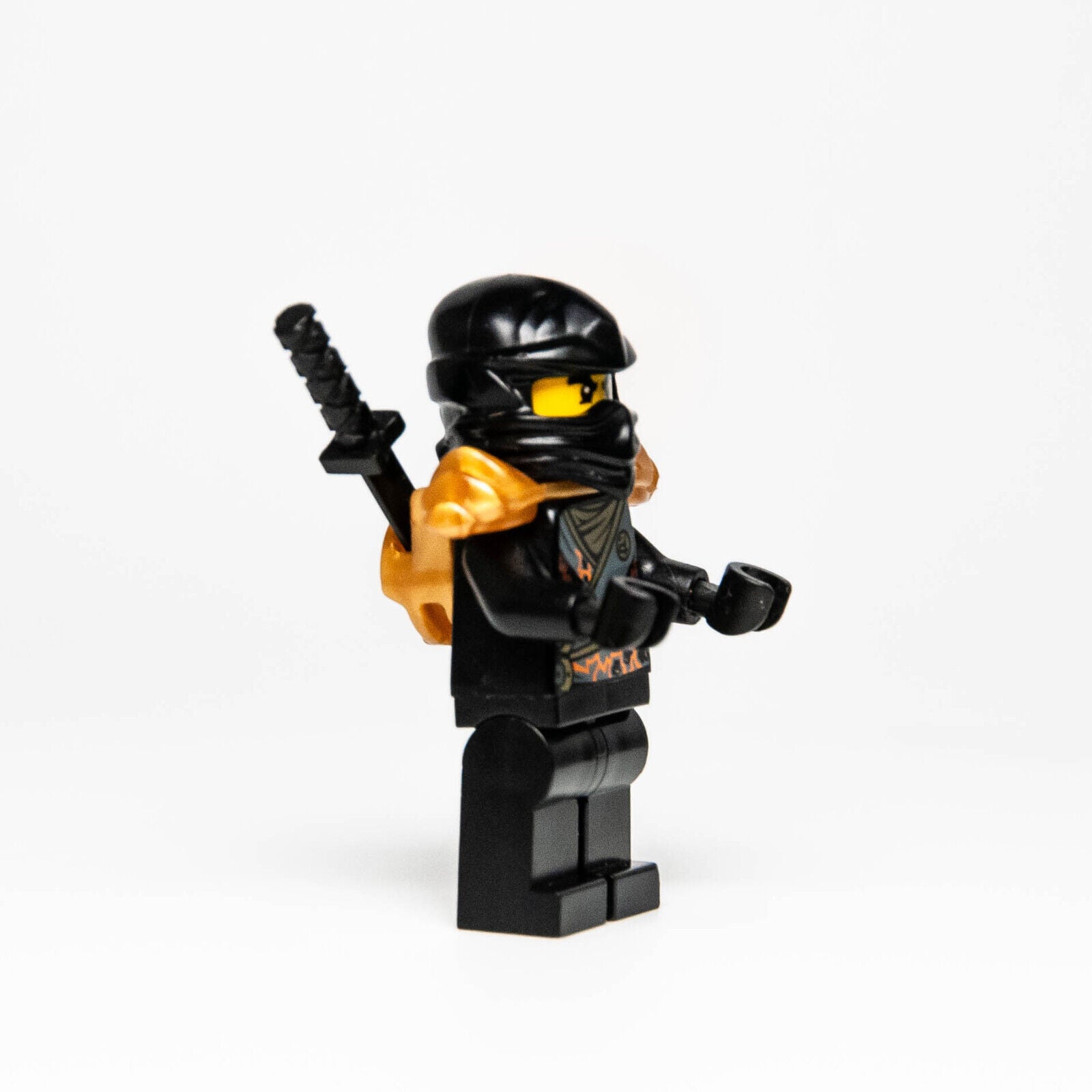 Lego Ninjago Minifigure - Cole Rebooted, Shoulder Armor (njo139) 891503 - StudBee