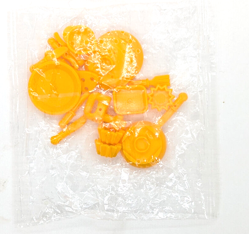 New LEGO (Set of 17) Yellow Kitchen Baking Accessories Dishes Mixer & Bowl 41040 - StudBee