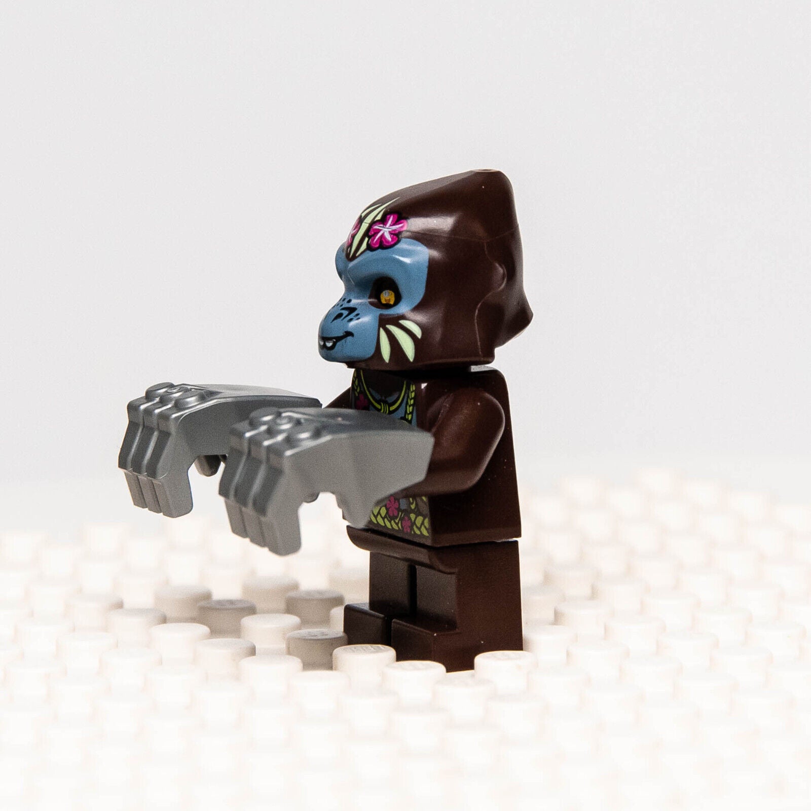 LEGO Chima Gorilla Minifigure - G'Loona (loc036) w/ Silver Fists - StudBee