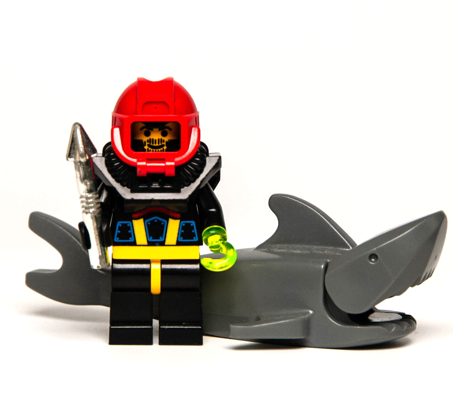 Lego Aquazone Minifigure - Aquashark 2 w/ Shark (aqu007) 6104 6190 6135 Diver - StudBee