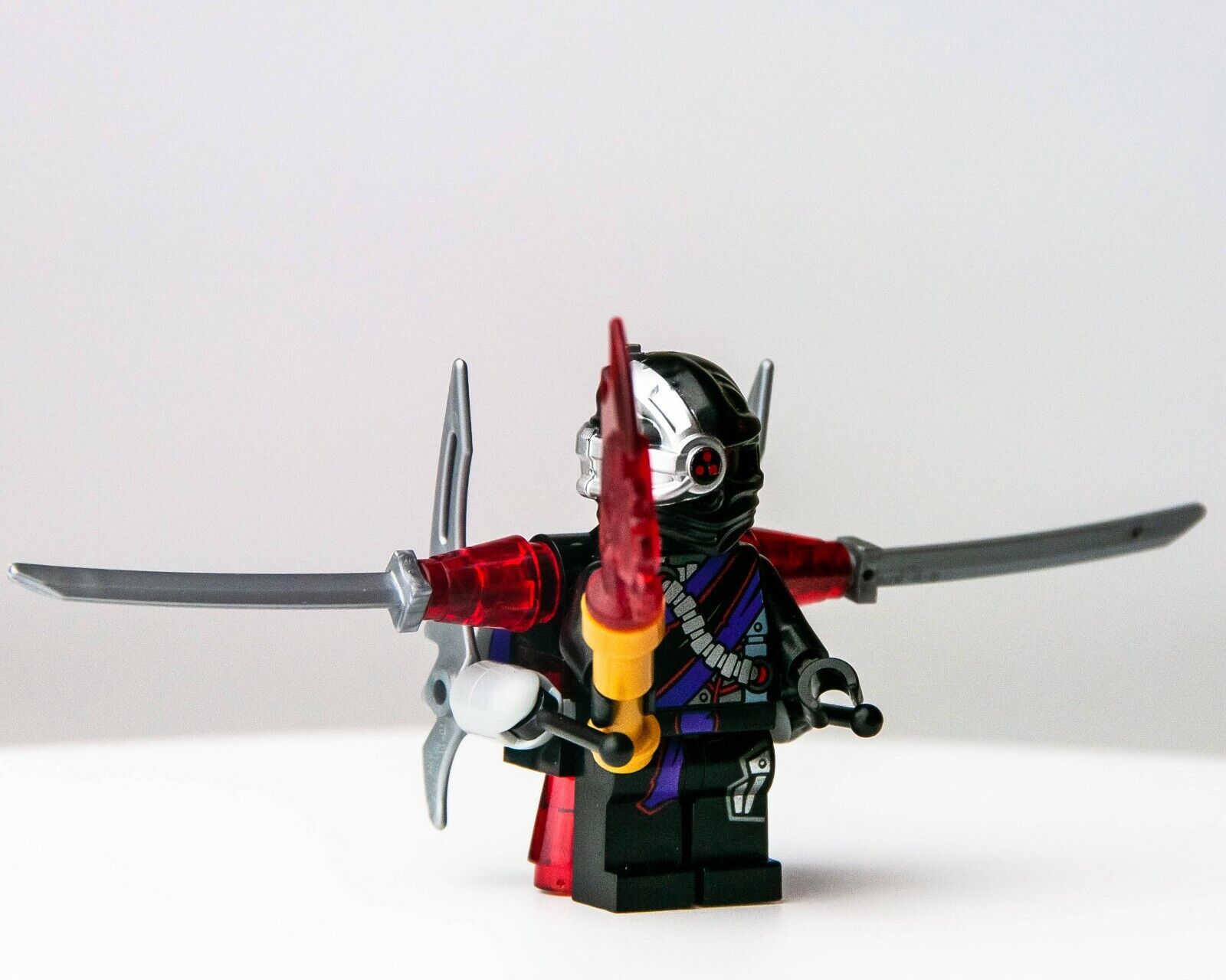 LEGO Nindroid Warrior w/ Twin Blade Jet Pack - 70727 (njo100) Minifigure - StudBee