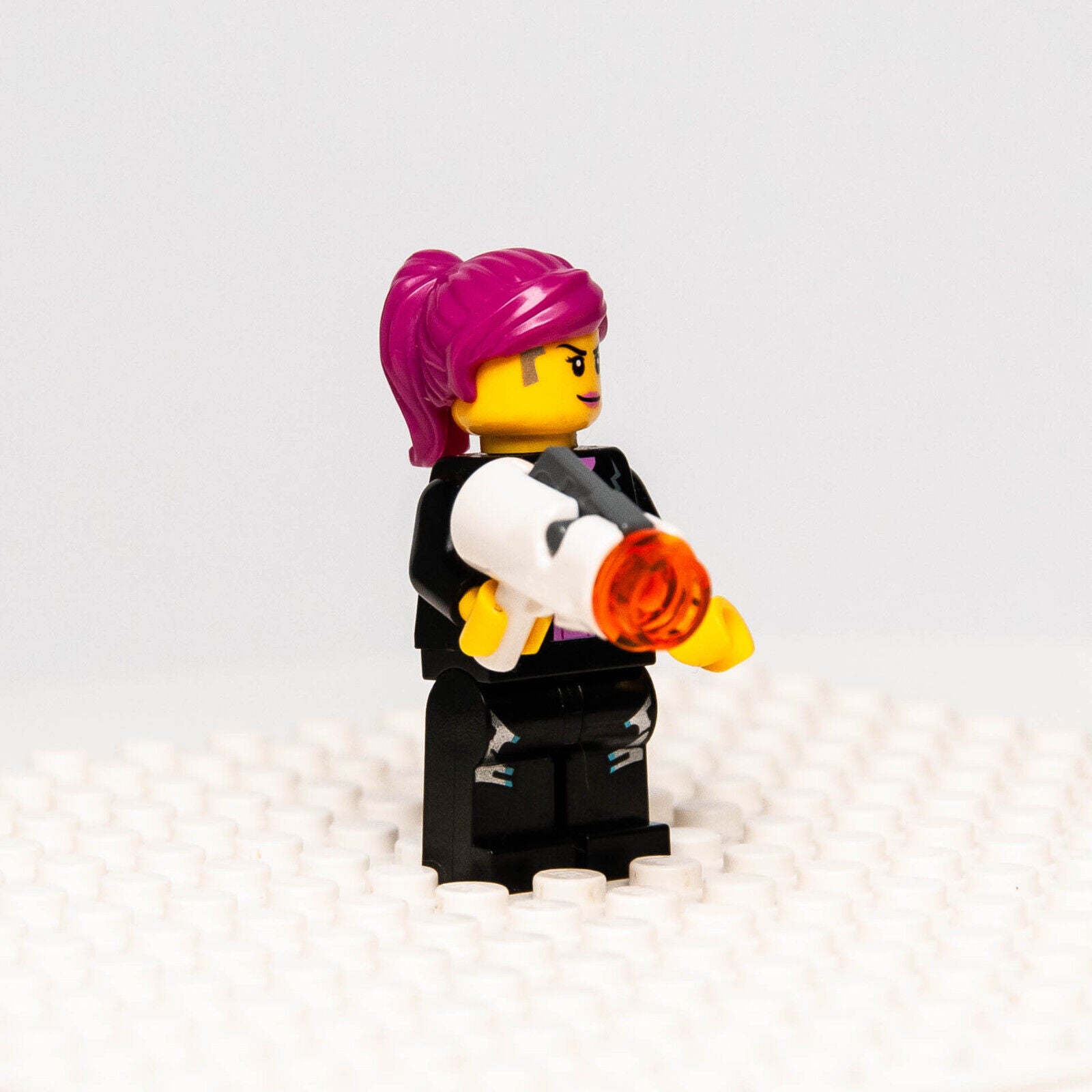 LEGO Ultra Agents MiniFigure - Agent Caila Phoenix (uagt006) 70164 - StudBee