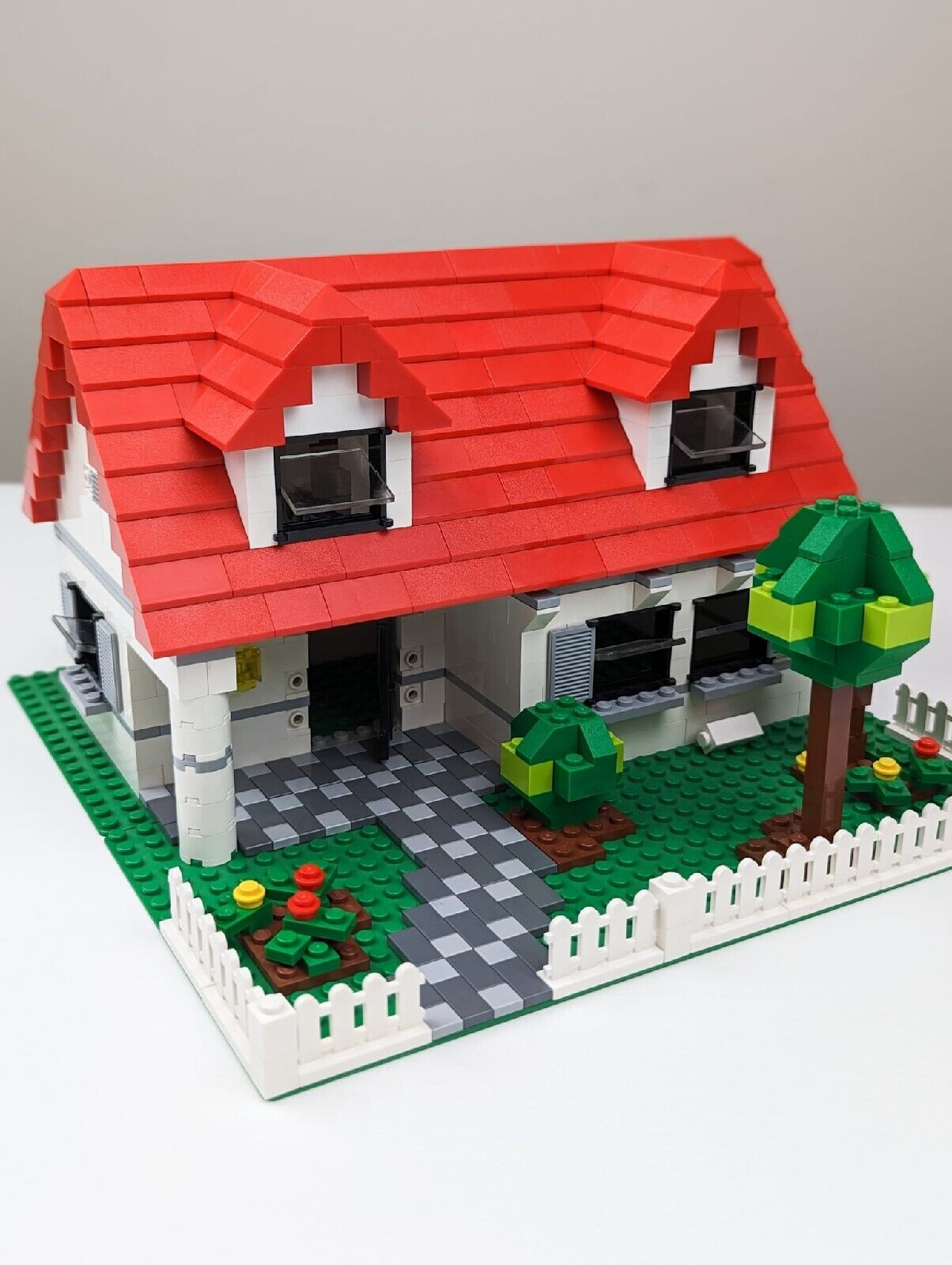 LEGO 4886 Building Bonanza House, 3-in-1 Creator Set, 100% Complete with Manual - StudBee