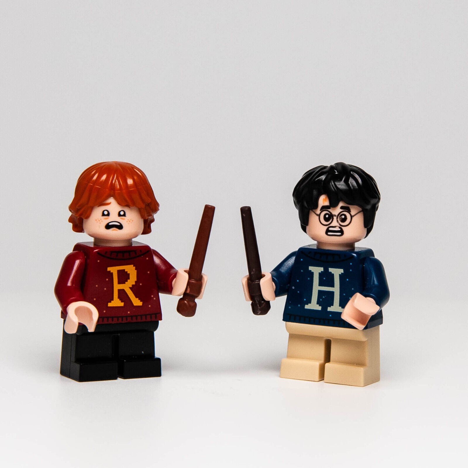 NEW (Lot of 2) LEGO Minifigures: Harry & Ron, Letter Sweaters 75964 (hp207 hp206 - StudBee