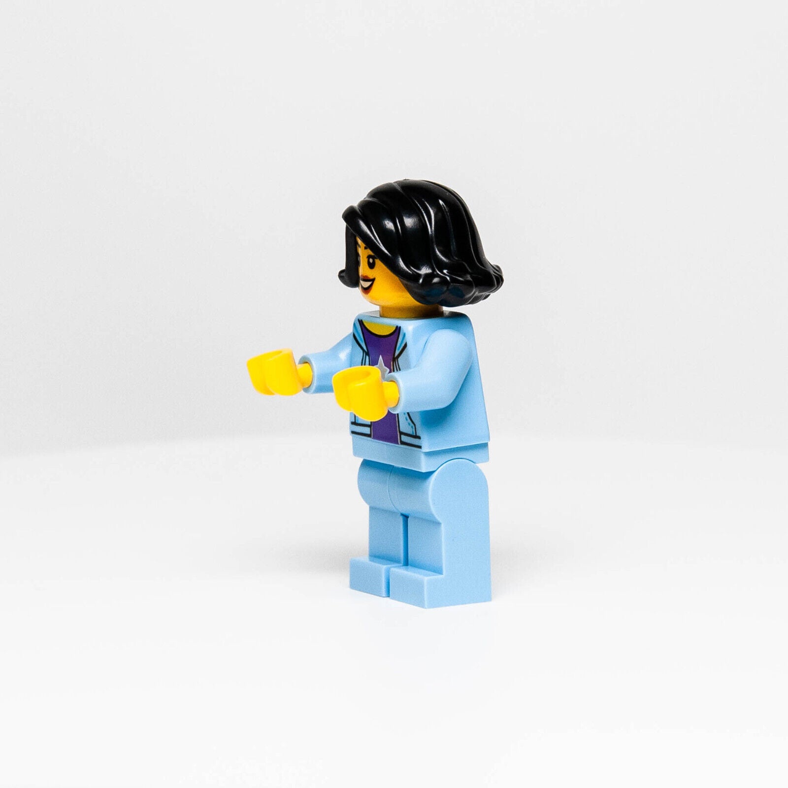 NEW LEGO Lunar New Year Minifigure Woman w/ Blue Jacket from set 80108 (hol261) - StudBee