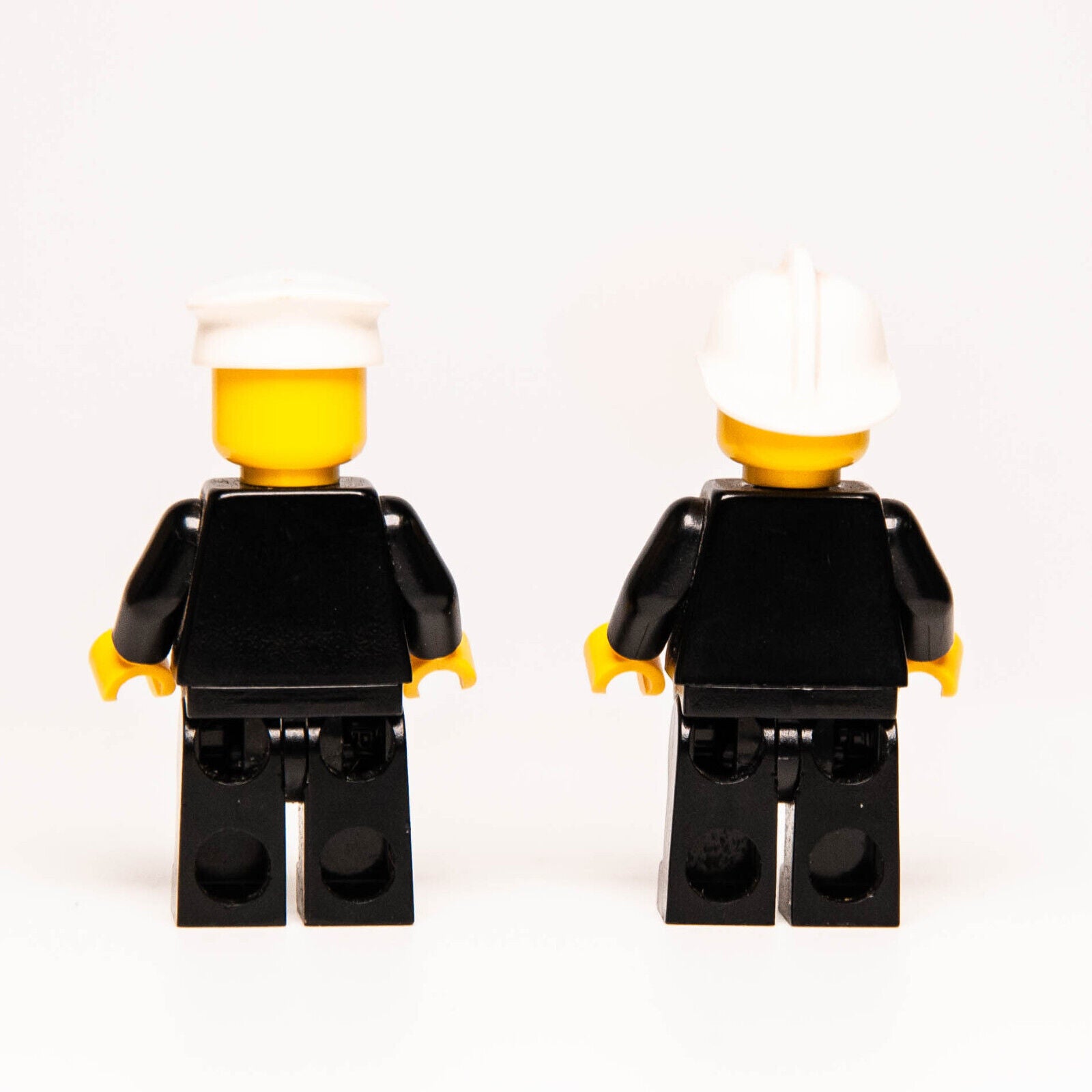 LEGO Classic Town Community Workers - Fireman (firec001) Police (cop013) 1063 - StudBee