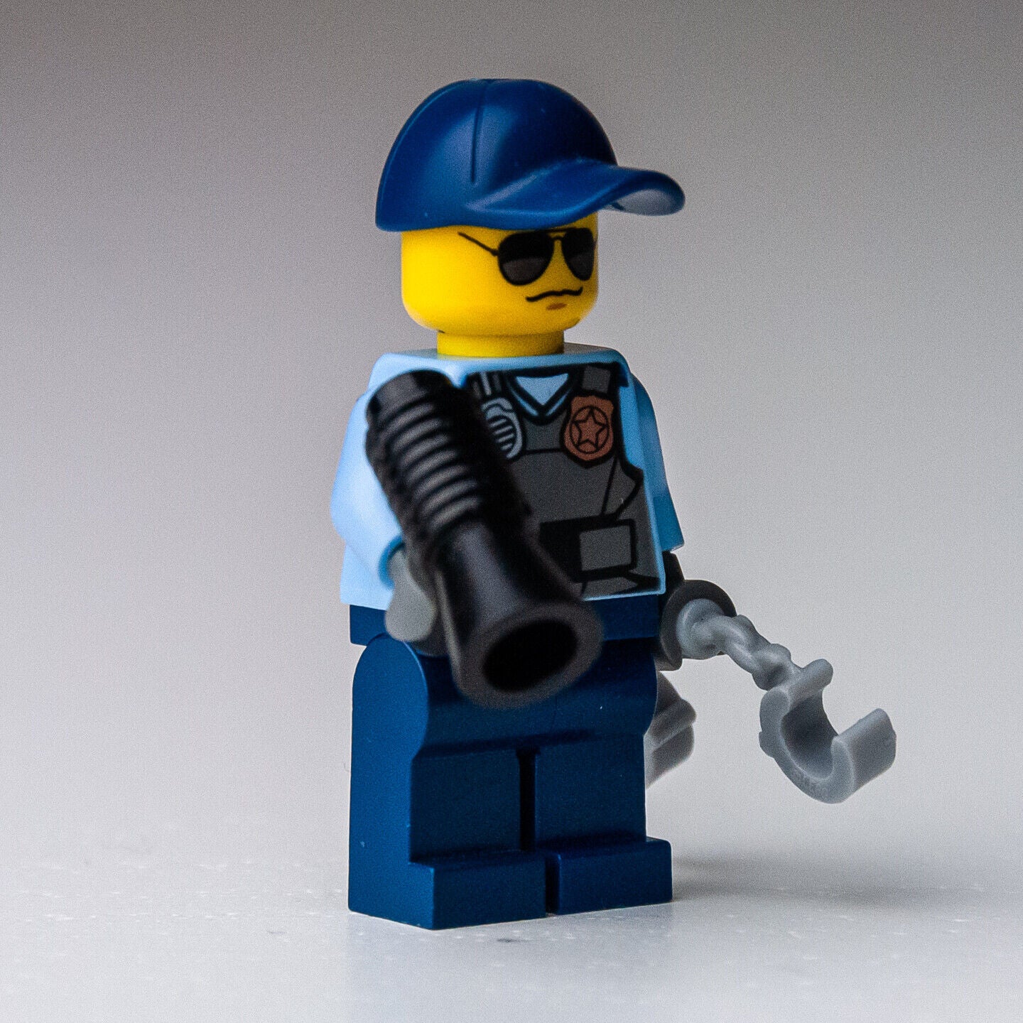 LEGO Police - City Officer - City Town - 85370 60130 60127 (cty0619) Minifigure - StudBee