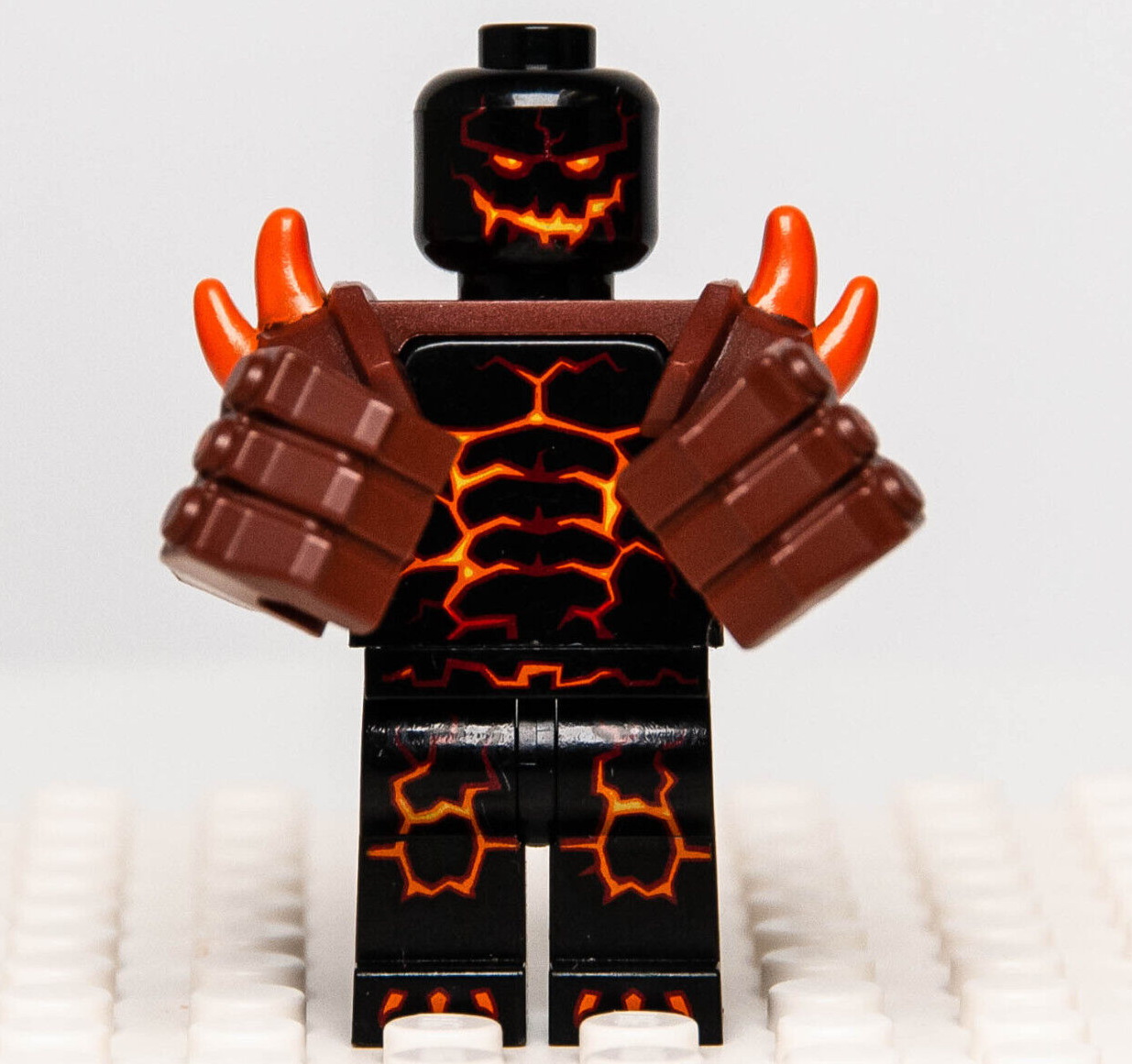 LEGO Nexo Knights Moltor 70313 (nex017) Minifigure - StudBee