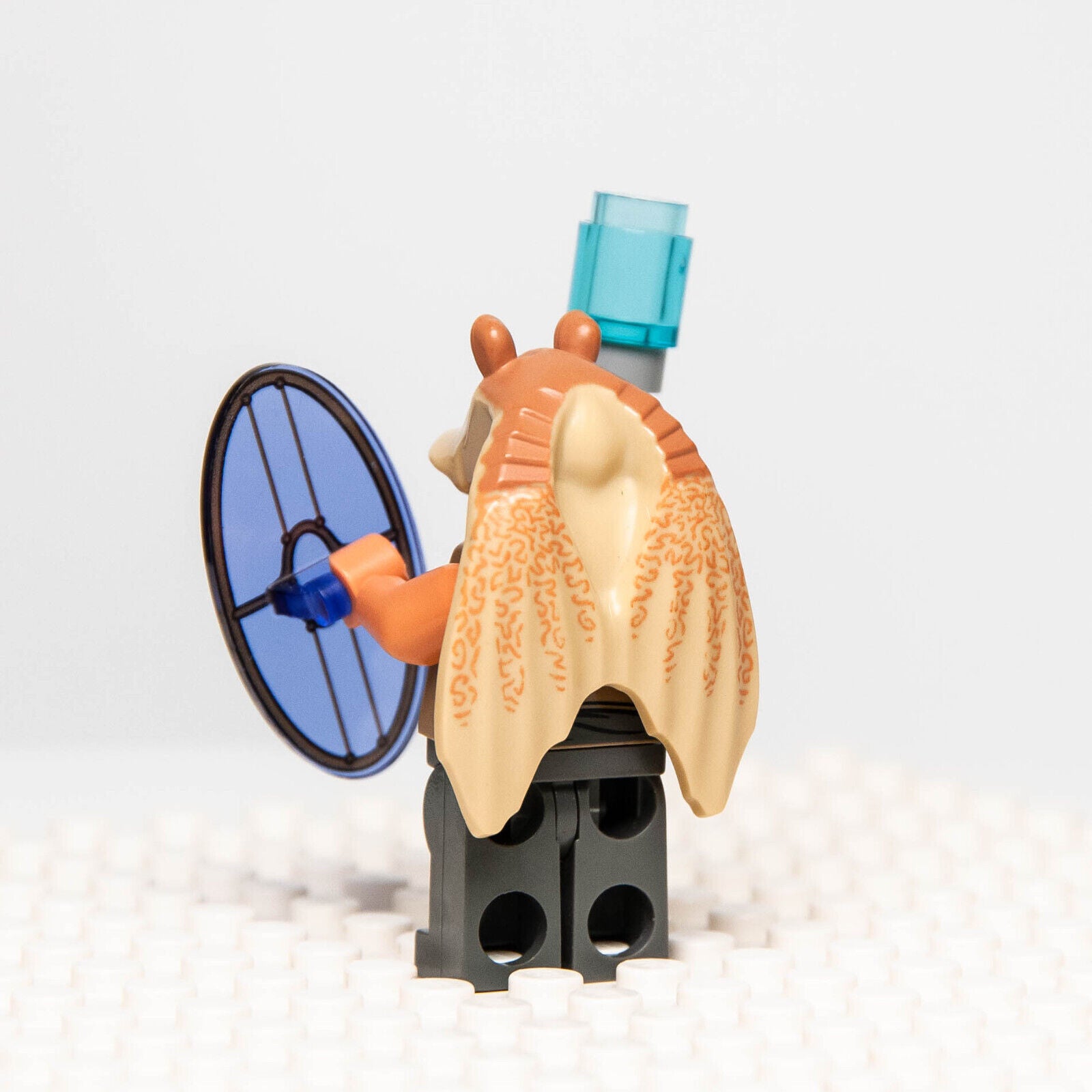 LEGO Minifigure Star Wars Jar Jar Binks w/Gungan Shield 75080 9499 7929 (sw0301 - StudBee