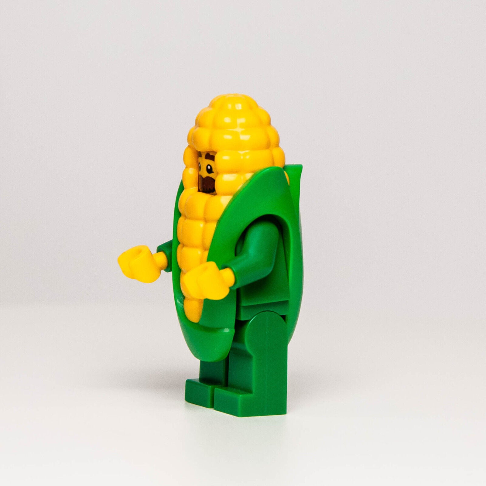 LEGO CMF Minifigure - Series 17 - Corn Cob Guy (col289) - StudBee