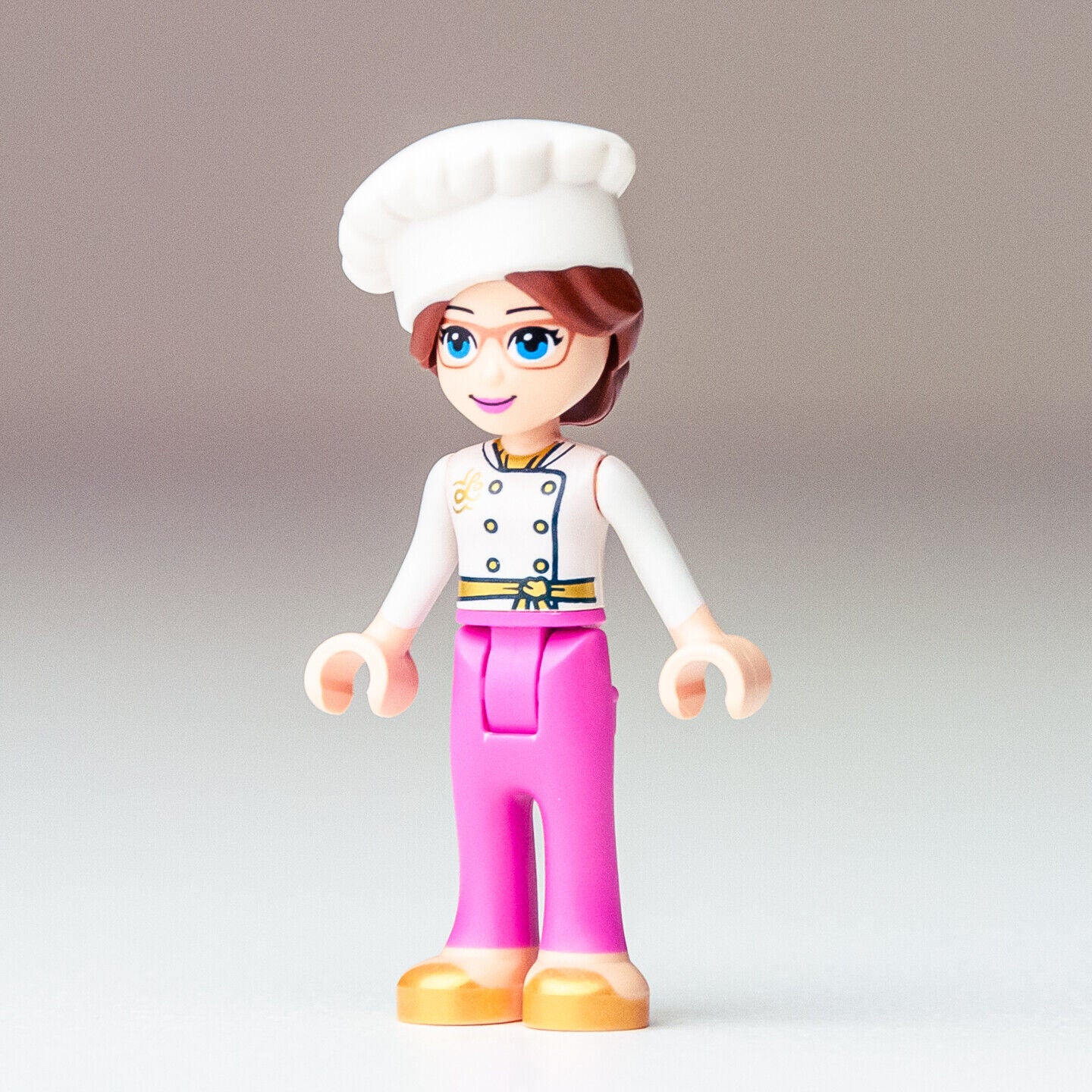 New LEGO Friends Lillie Minifigure - Baking Competition - 41393 (frnd354) - StudBee