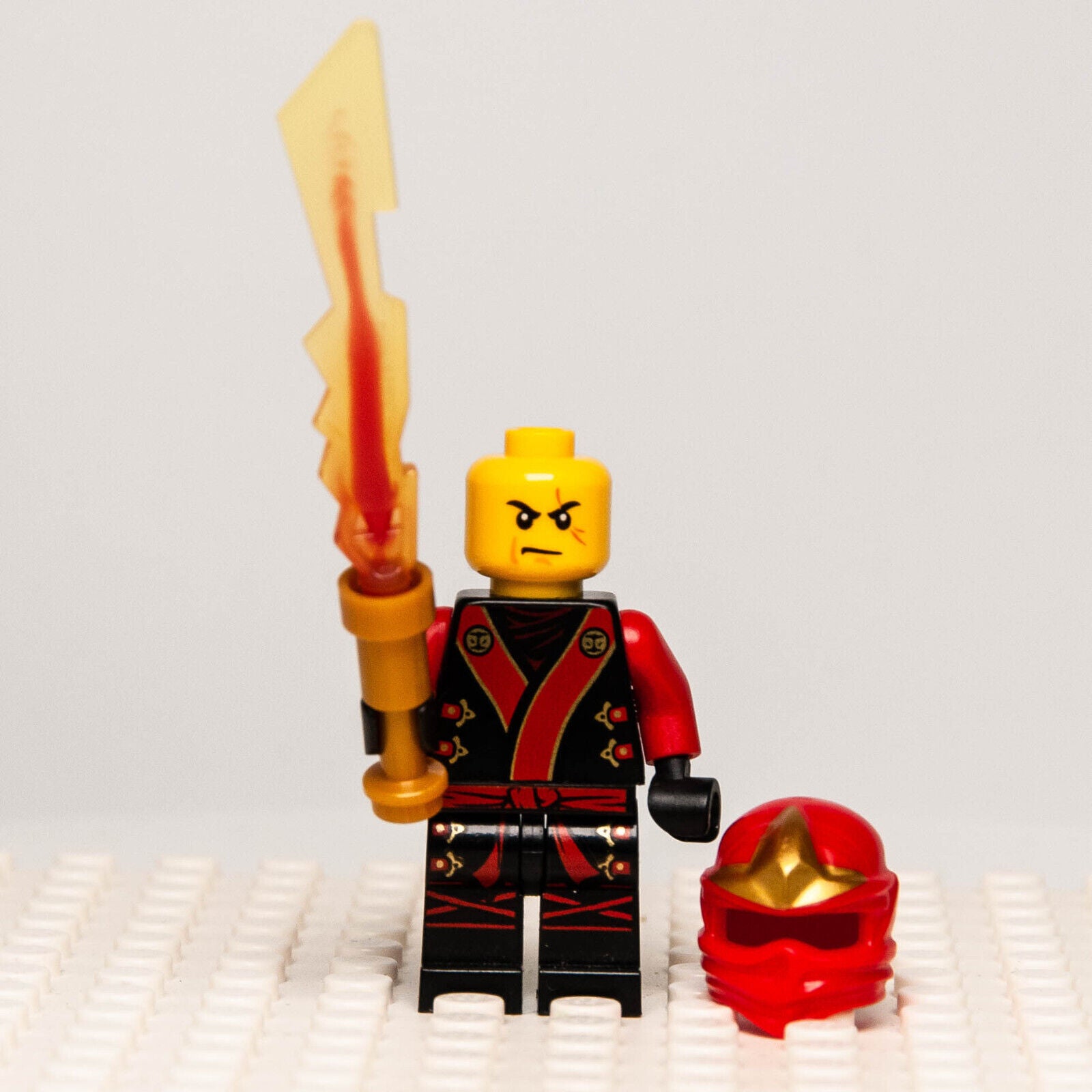 LEGO Ninjago Minifigure - Kai The Final Battle (njo071) Red Ninja 70500 - StudBee