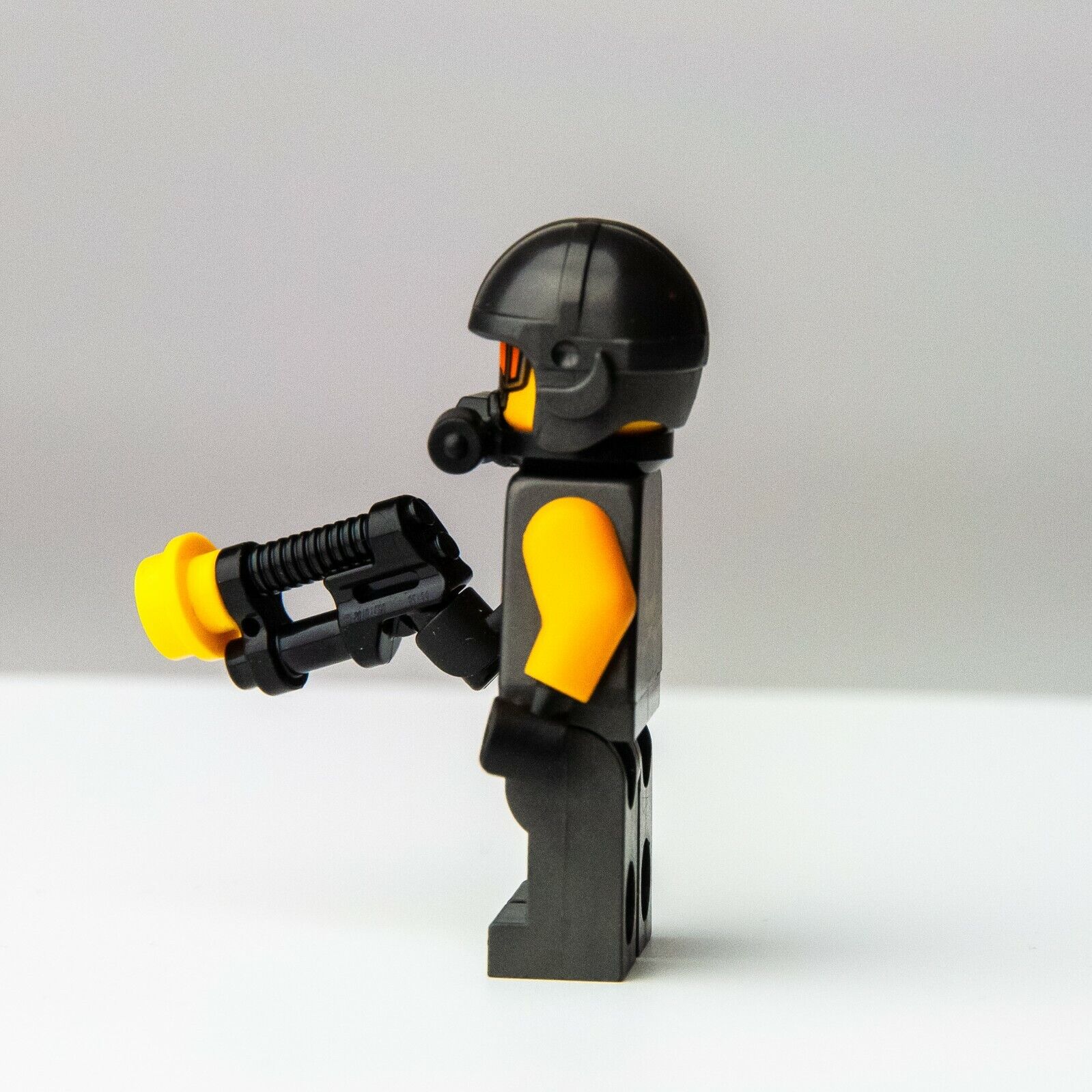 LEGO AIM Agent - Marvel - 76166 76143 (sh0624) Minifigure