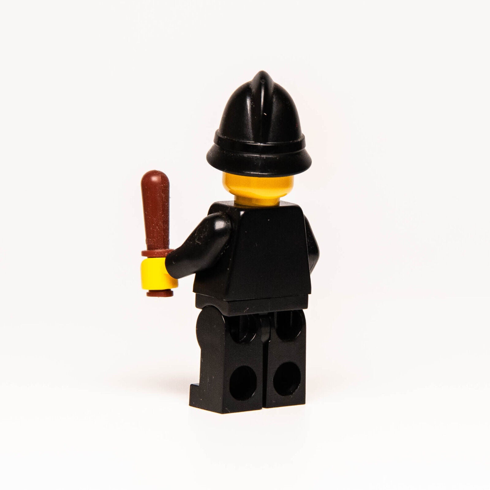 LEGO CMF Minifigure 71002 Series 11 - Police Constable (col11-15) col177 - StudBee