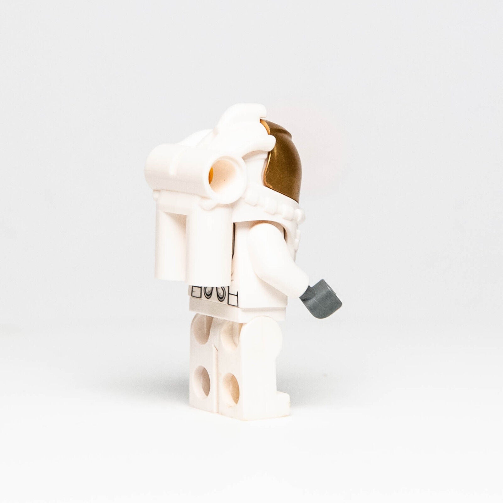 LEGO Space Minifigure Kingdoms CMF -Female Astronaut (col279) 5002147 TRU (sp - StudBee