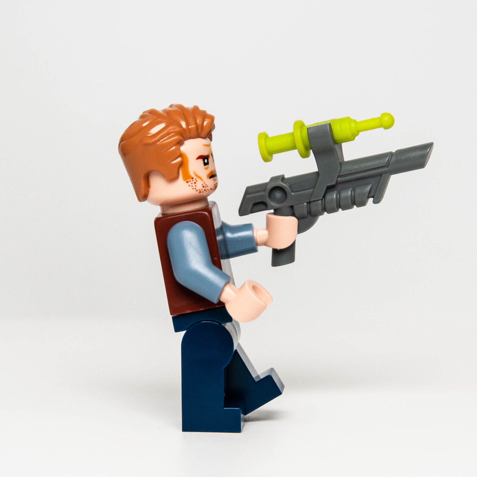 NEW LEGO Jurassic World Minifigure - Owen Grady w/ Tranquilizer (jw023) - StudBee
