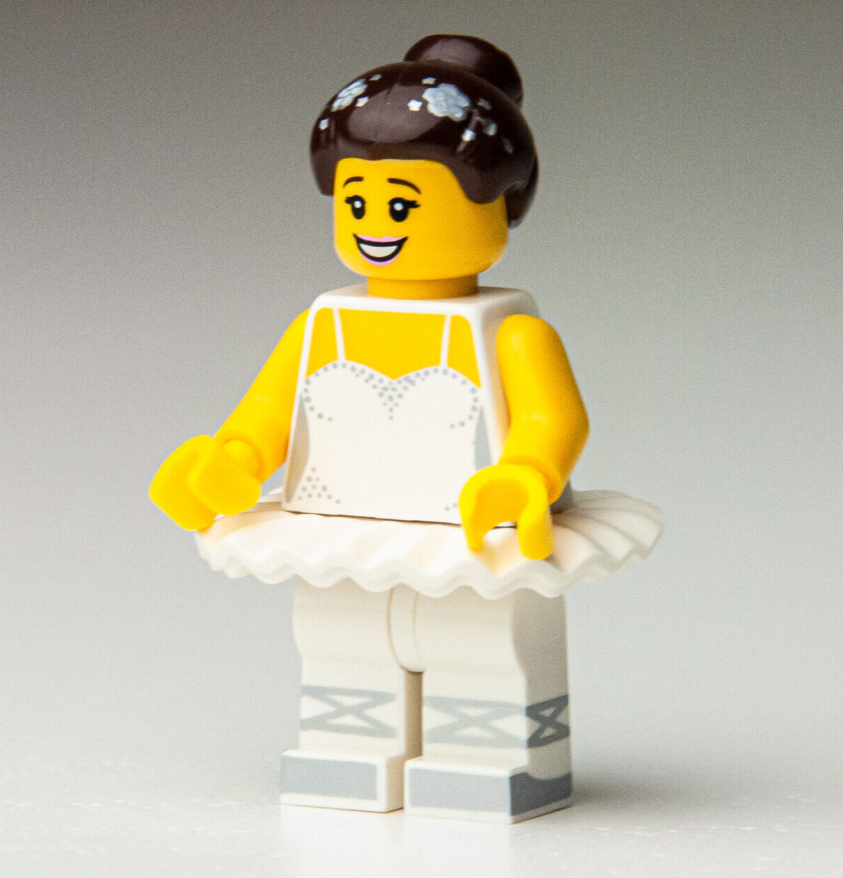LEGO Minifigure Ballerina -  CMF Series 15 - 71011 (col15-10) - StudBee