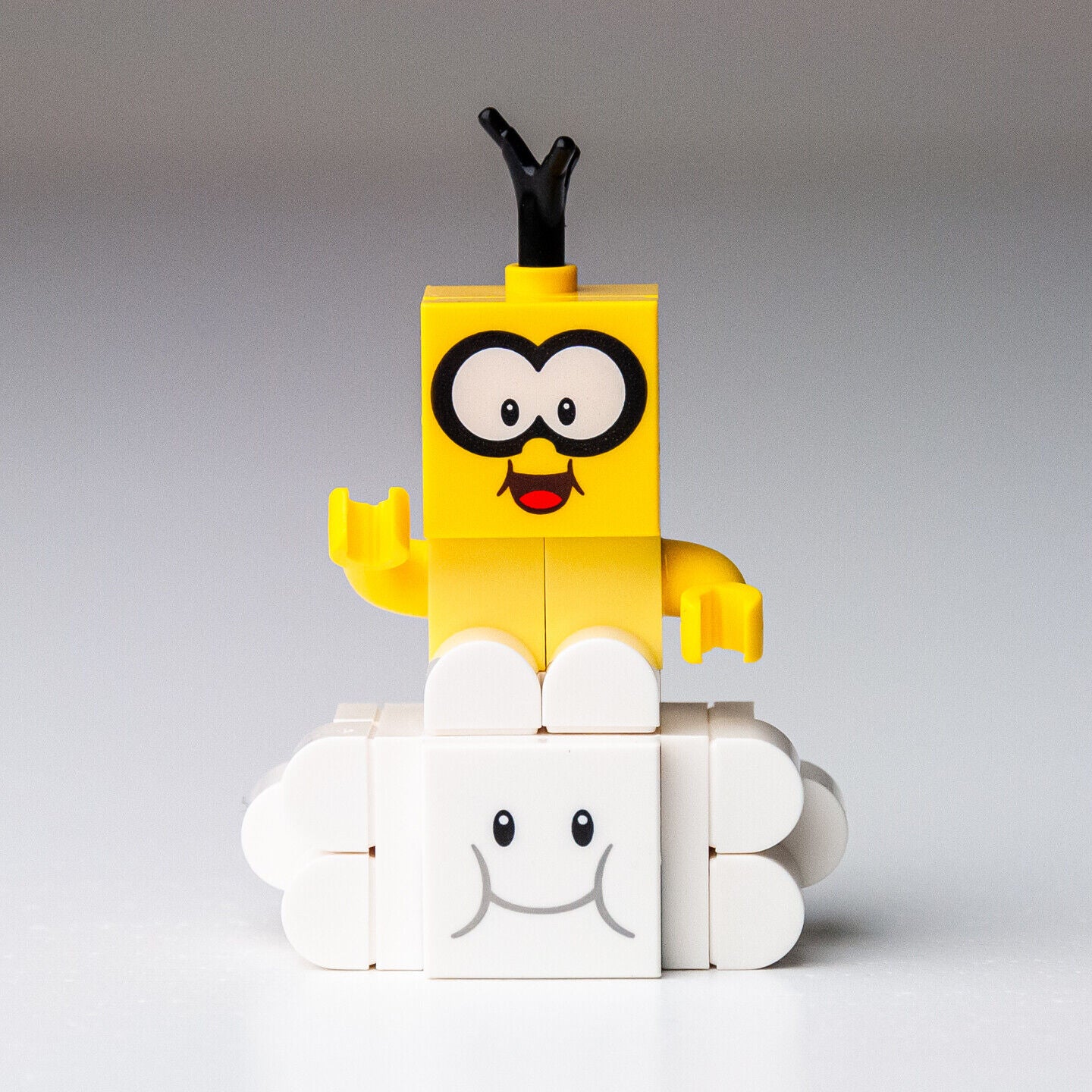 NEW Lakitu (Character Only) - Super Mario - (mar0076) LEGO Minifigure - StudBee