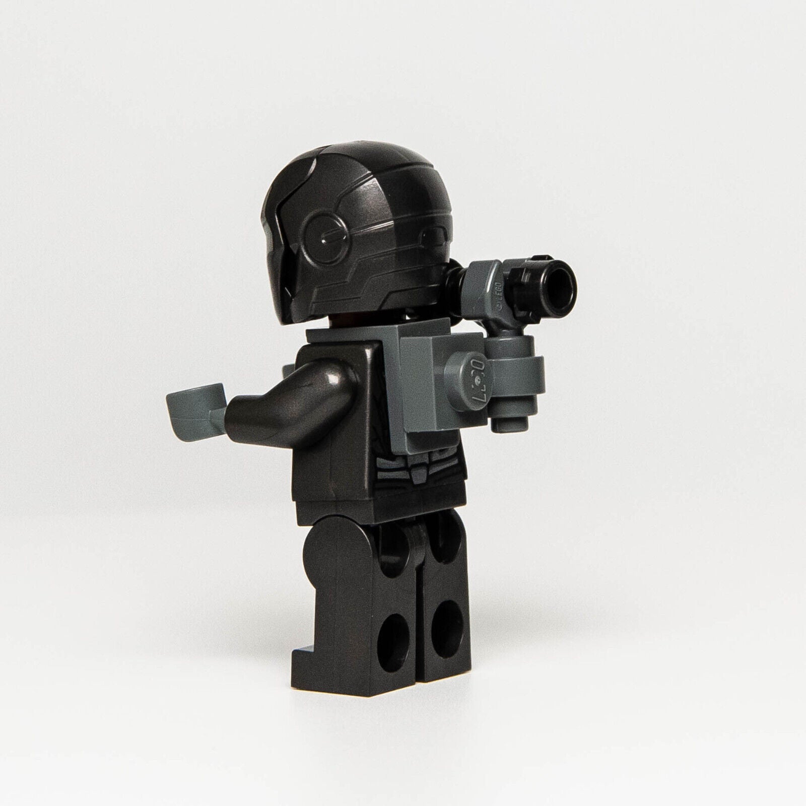 NEW LEGO Marvel War Machine Pearl Dark Gray, Silver Armor 76216 (sh819) - StudBee