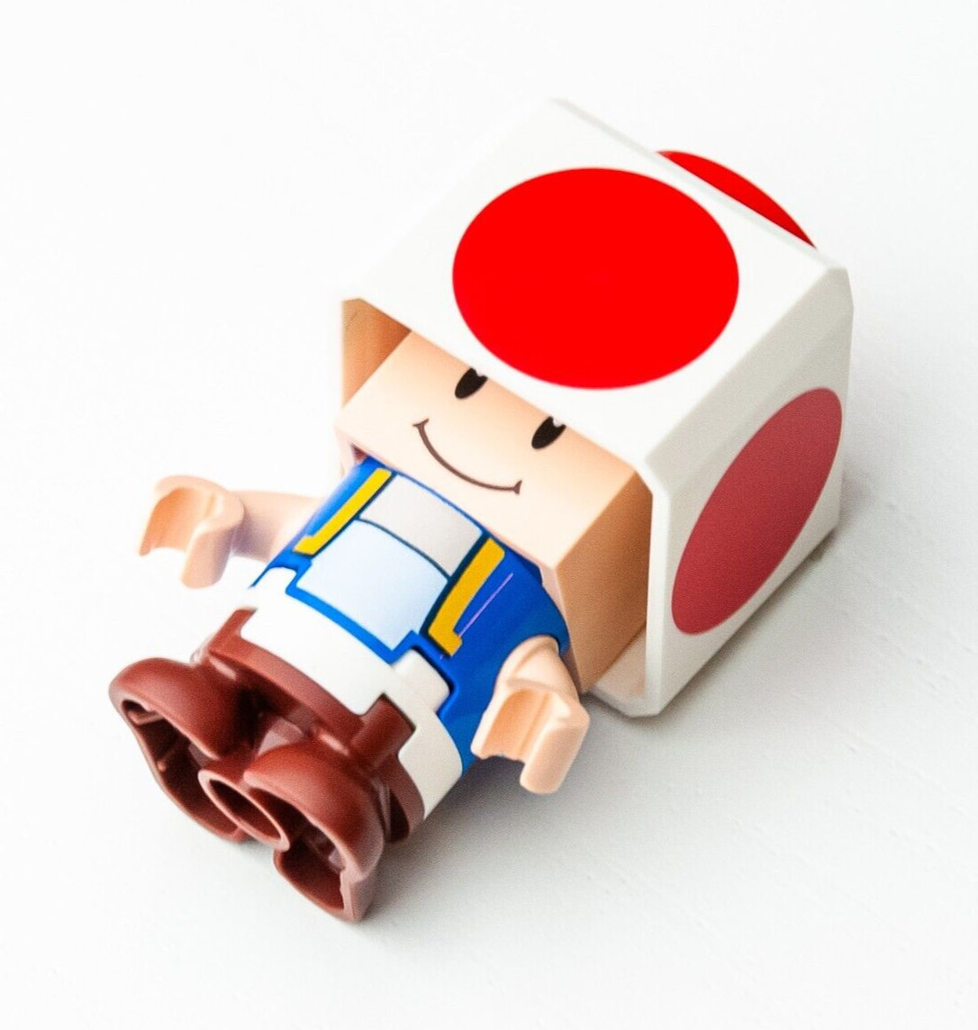 New Lego Super Mario Minifigure - Toad, Happy (mar0010) - StudBee