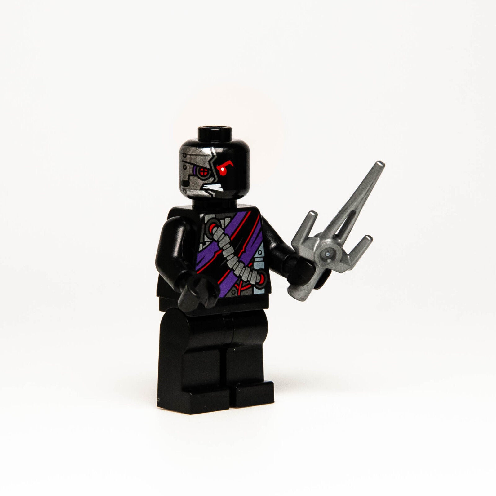 LEGO Ninjago Minifigure - Nindroid Drone w/Weapon (njo093) 70723 - StudBee