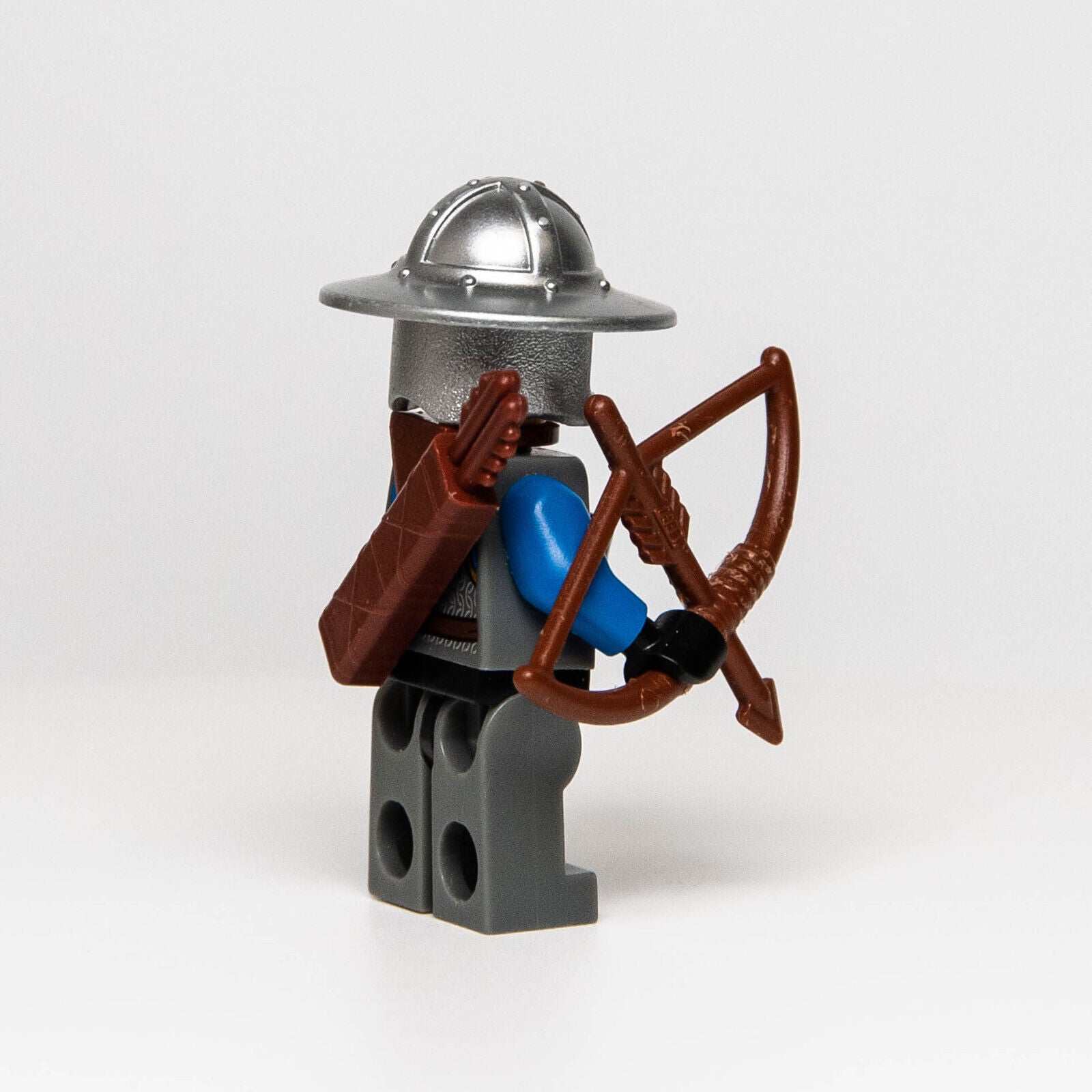 LEGO Castle King's Knight Minifigure (cas531) Kingdoms with Longbow - StudBee
