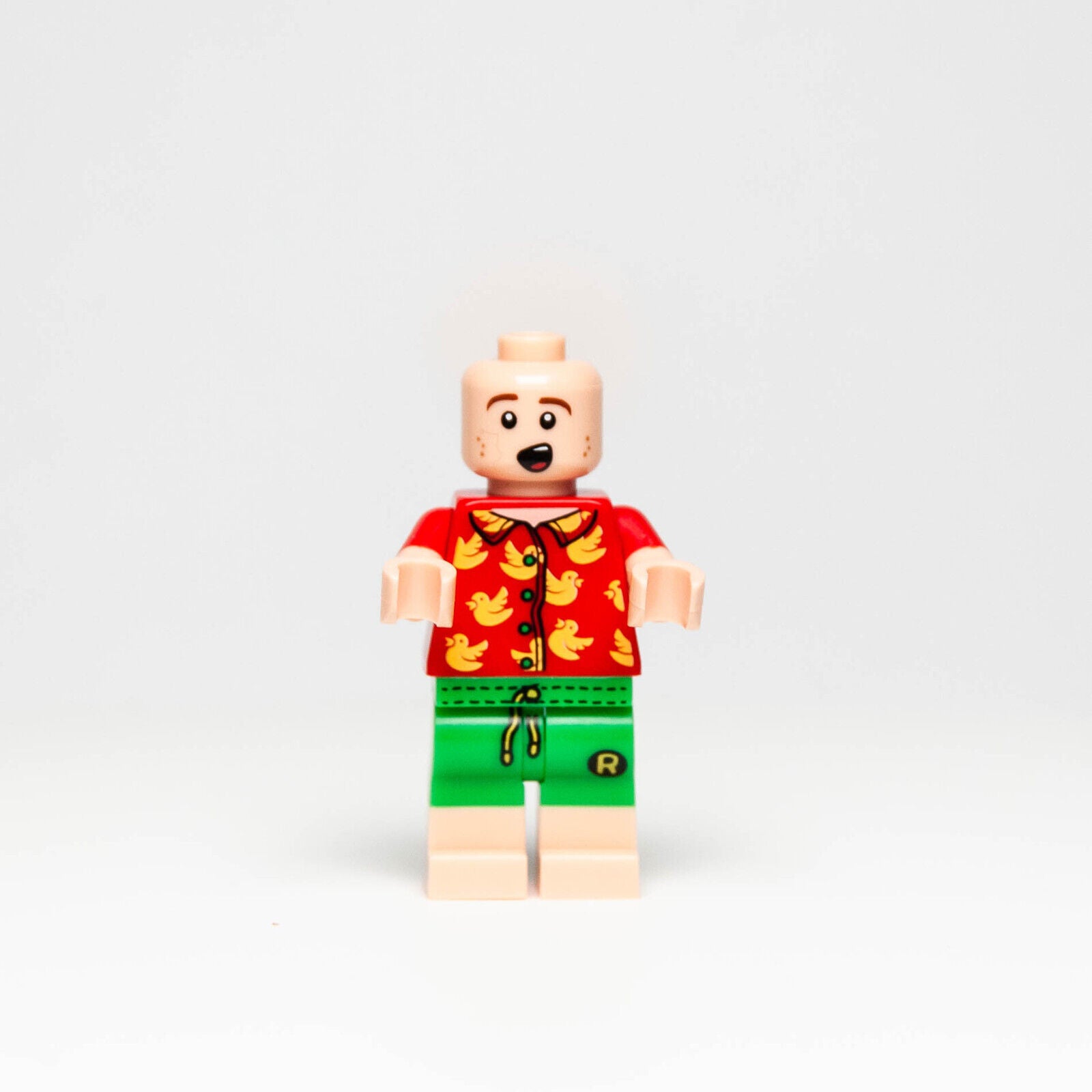 Lego DC Batman CMF Series 2 71020 Minifigure - Beach Vacation Robin (coltlbm2-8) - StudBee
