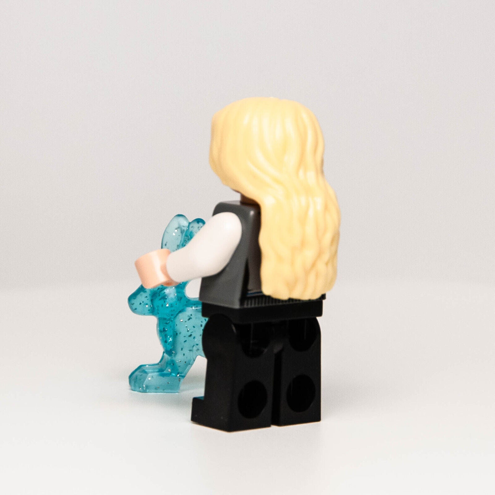 New LEGO Luna Lovegood & Hare Patronus Gryffindor Minifigure - 75966 (hp239) - StudBee