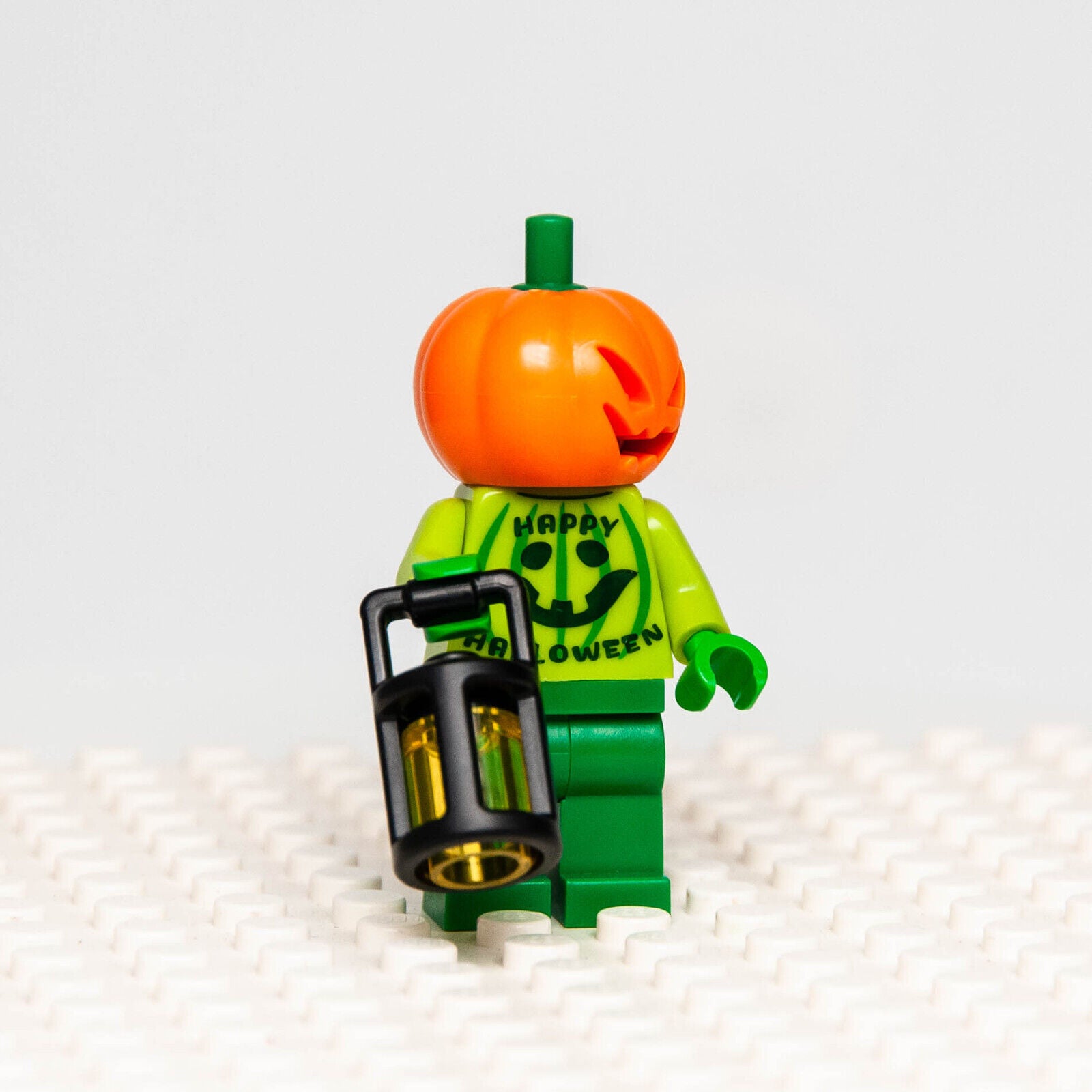 New Lego BAM 2023 Q4 Minifigure - Happy Halloween Jack O' Lantern Guy (blk - StudBee