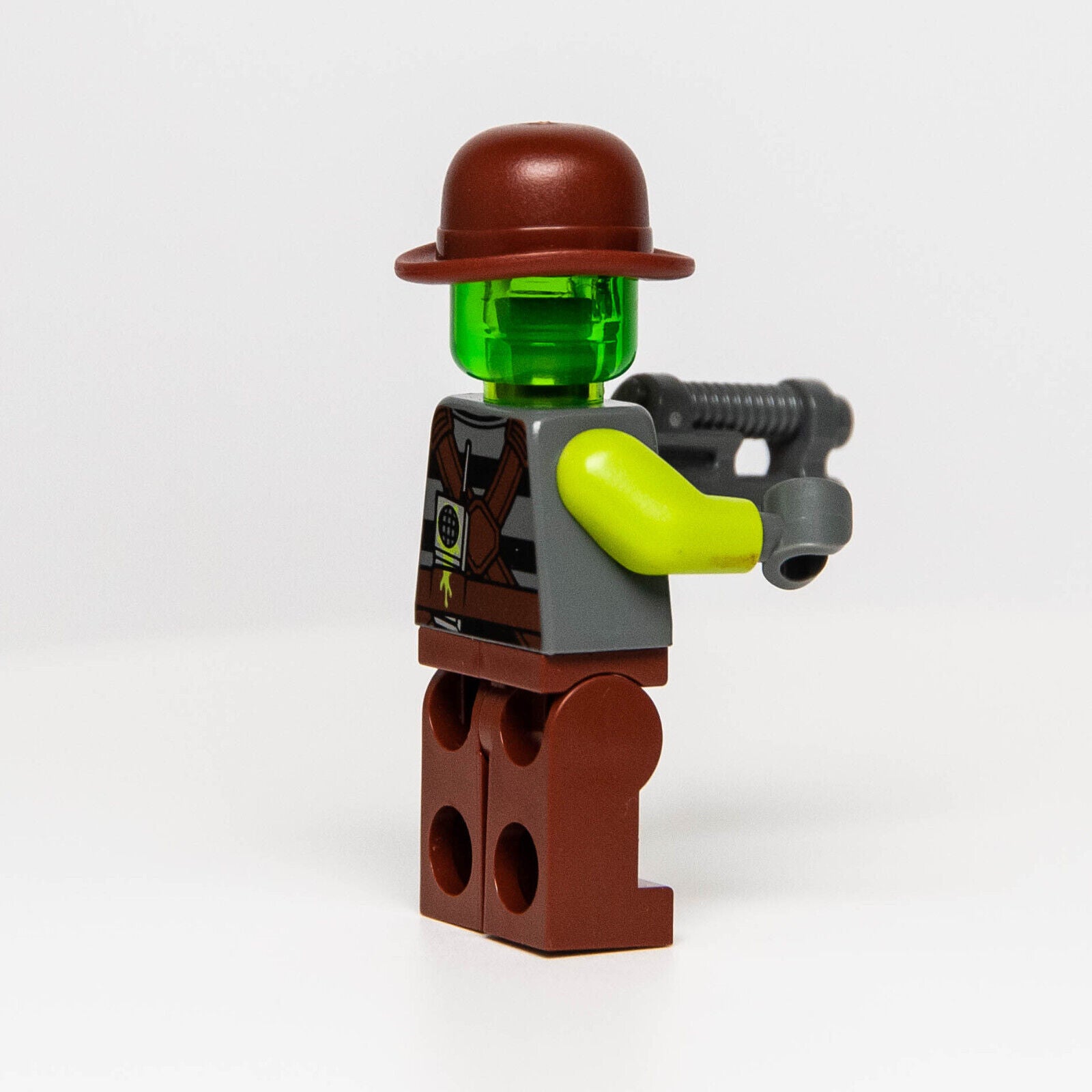 NEW LEGO Ultra Agents Villan - Retox Minifigure (uagt012)  70163 w/ Gun - StudBee
